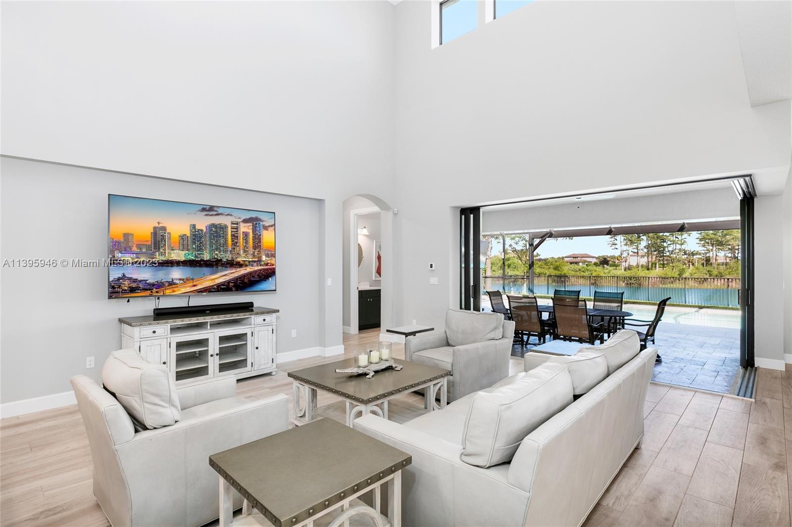 SONOMA ISLES - Residential