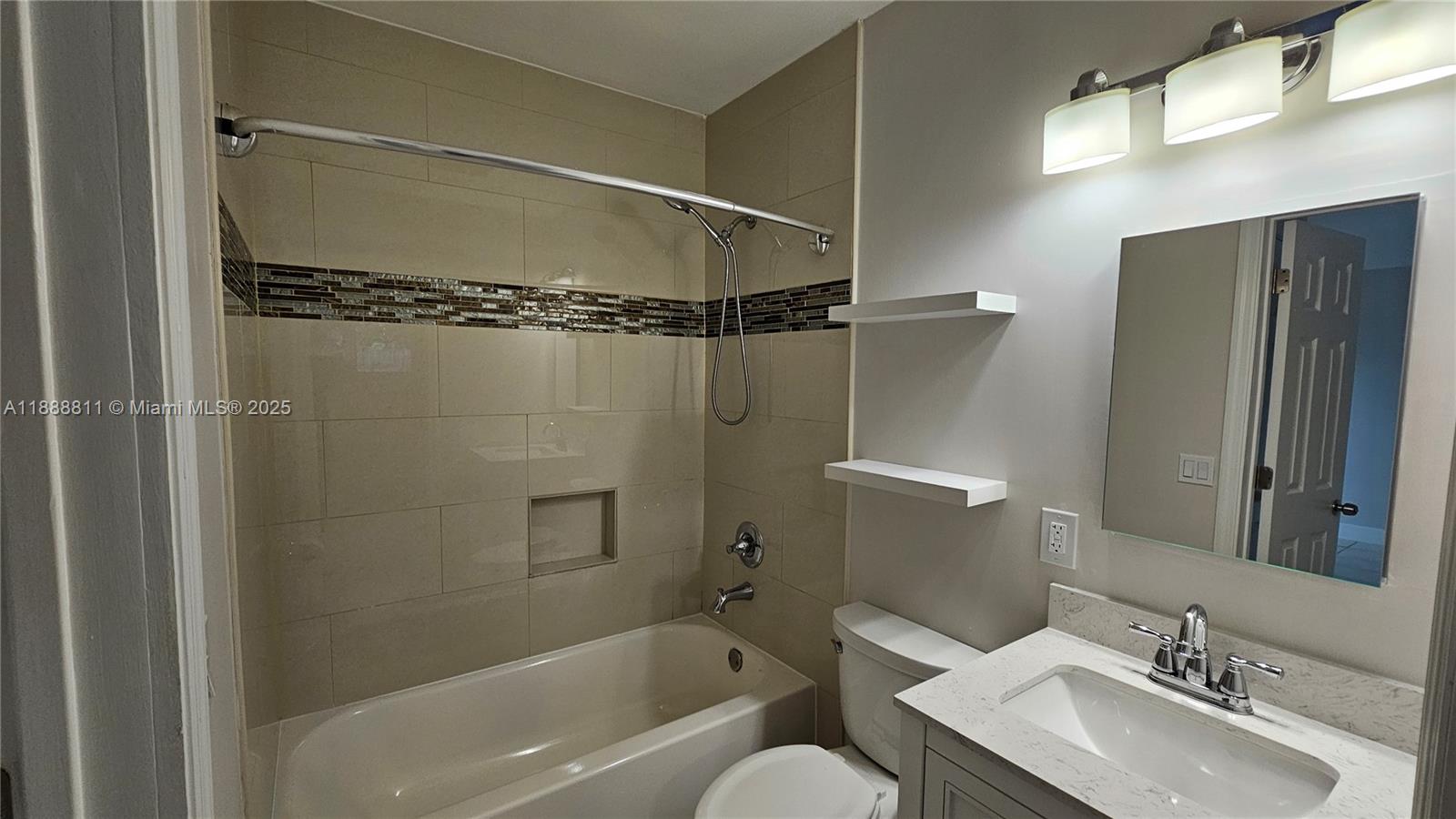 HEMINGWAY ON TEQUESTA CON - Residential Lease
