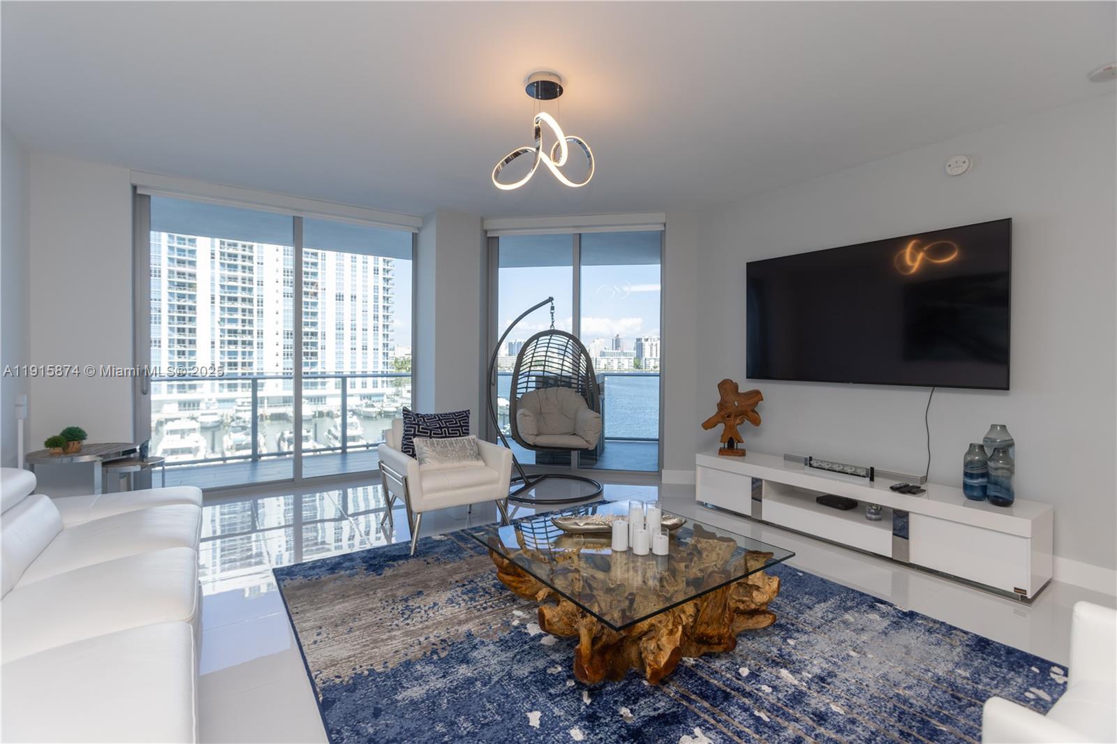 MARINA PALMS RESIDENCES S - Residential