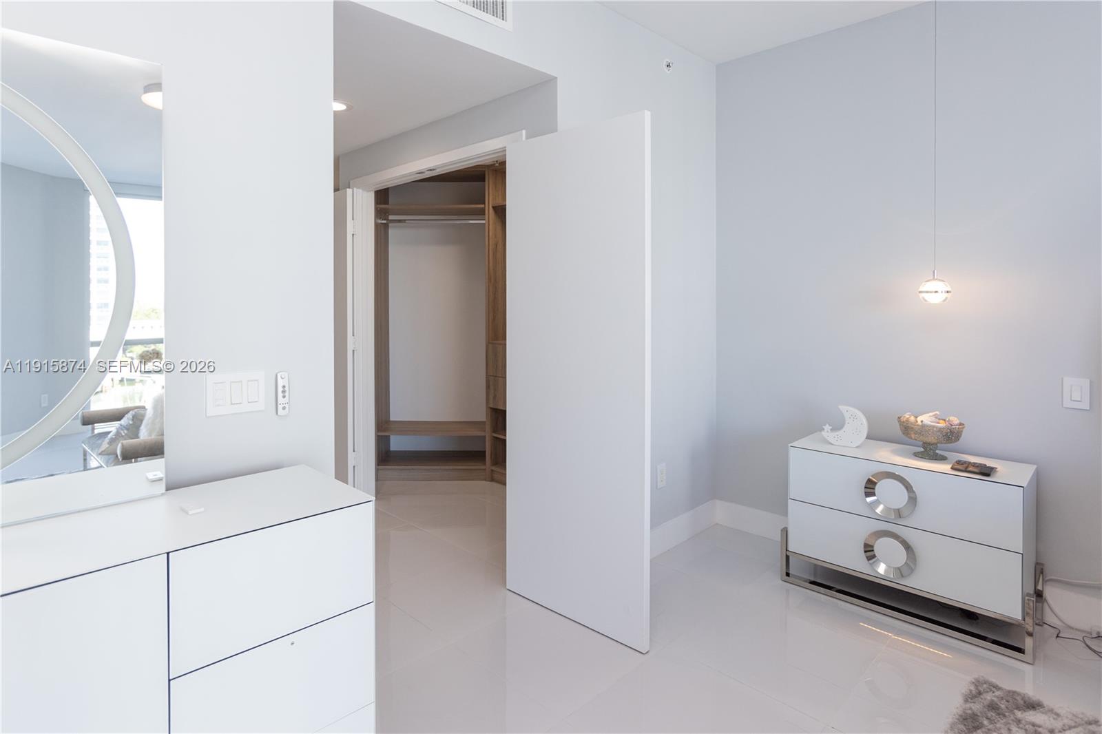 MARINA PALMS RESIDENCES S - Residential