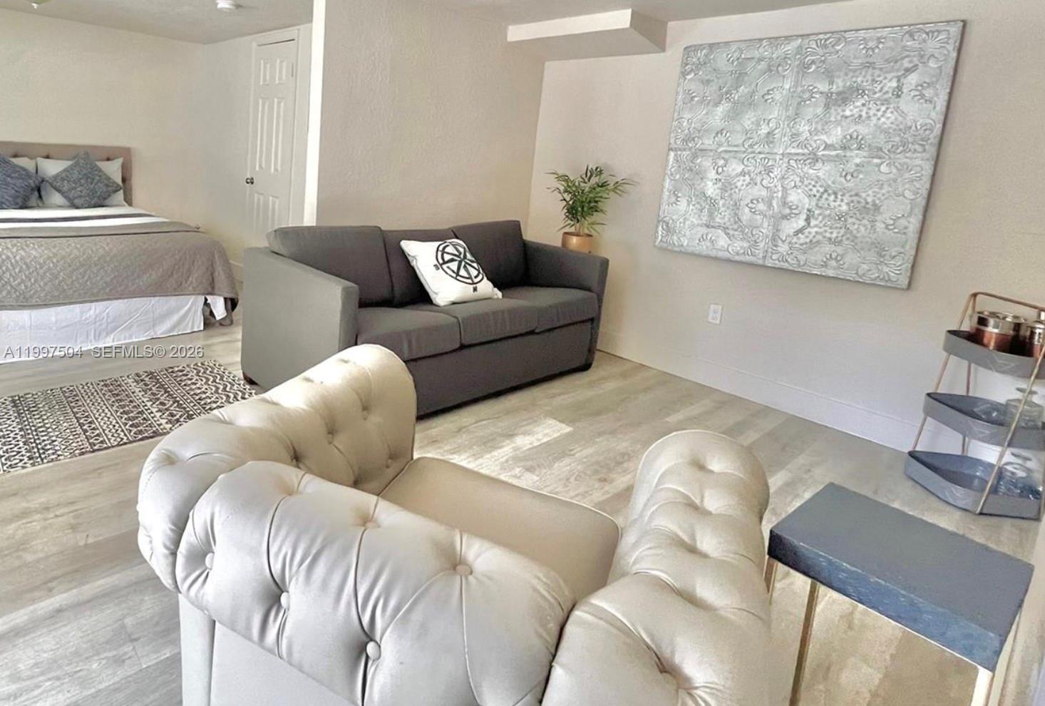 ORCHARD VILLA TRACK ADDN - Residential Income