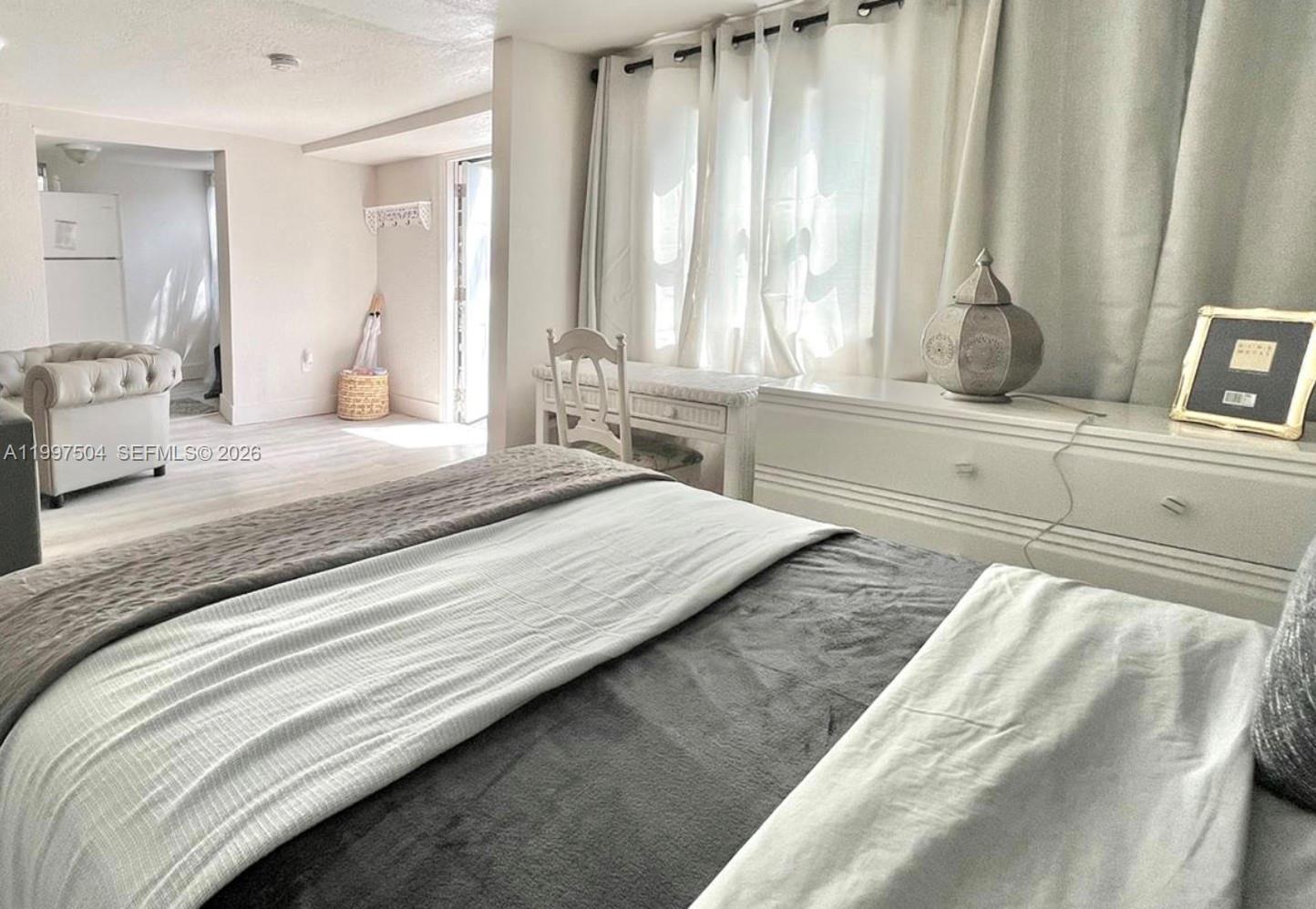 ORCHARD VILLA TRACK ADDN - Residential Income