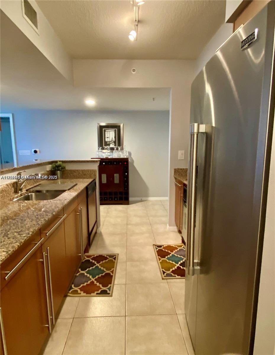 2080 OCEAN DRIVE CONDO - Residential Lease