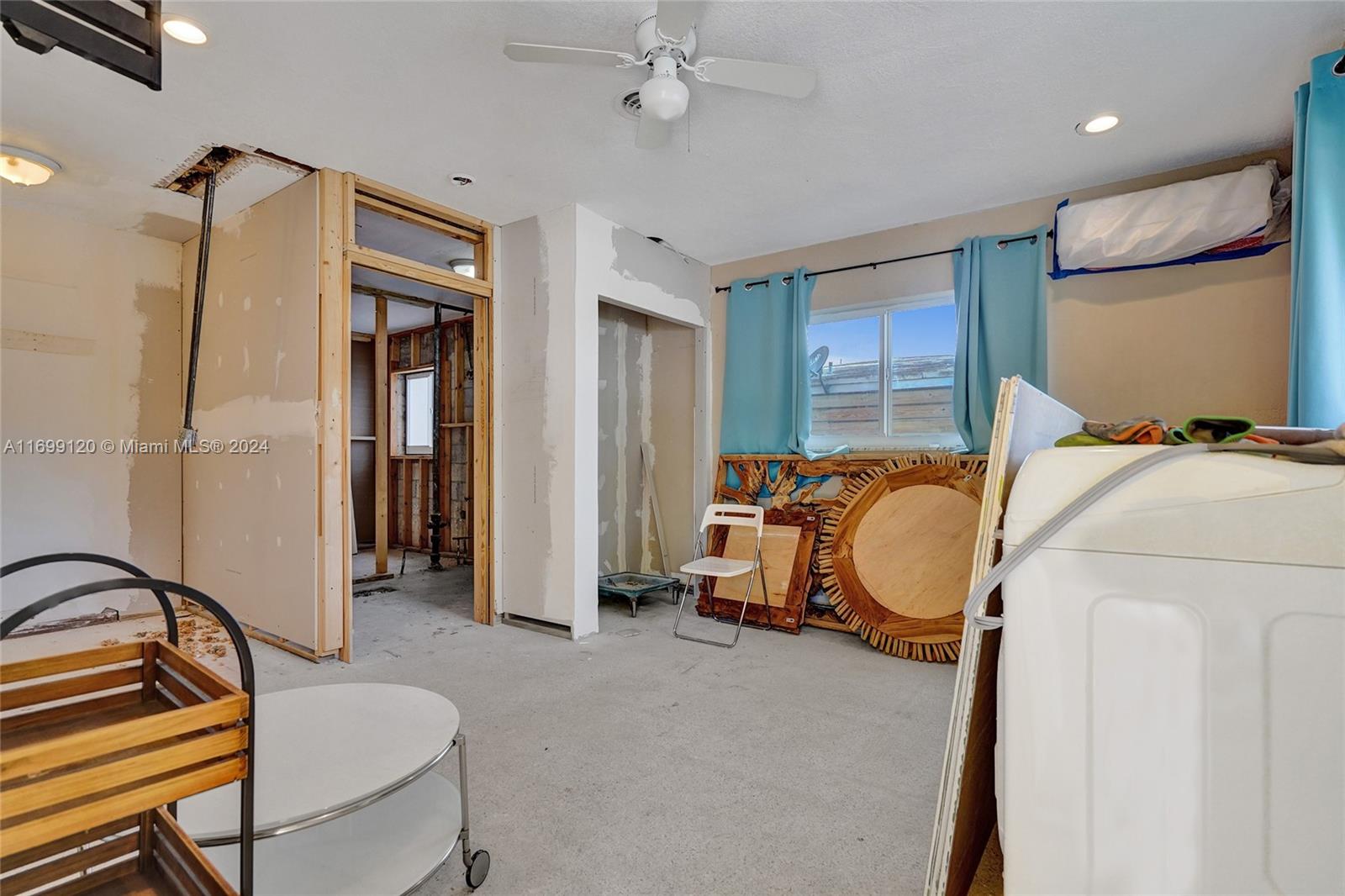 5403 NE 22nd Ter