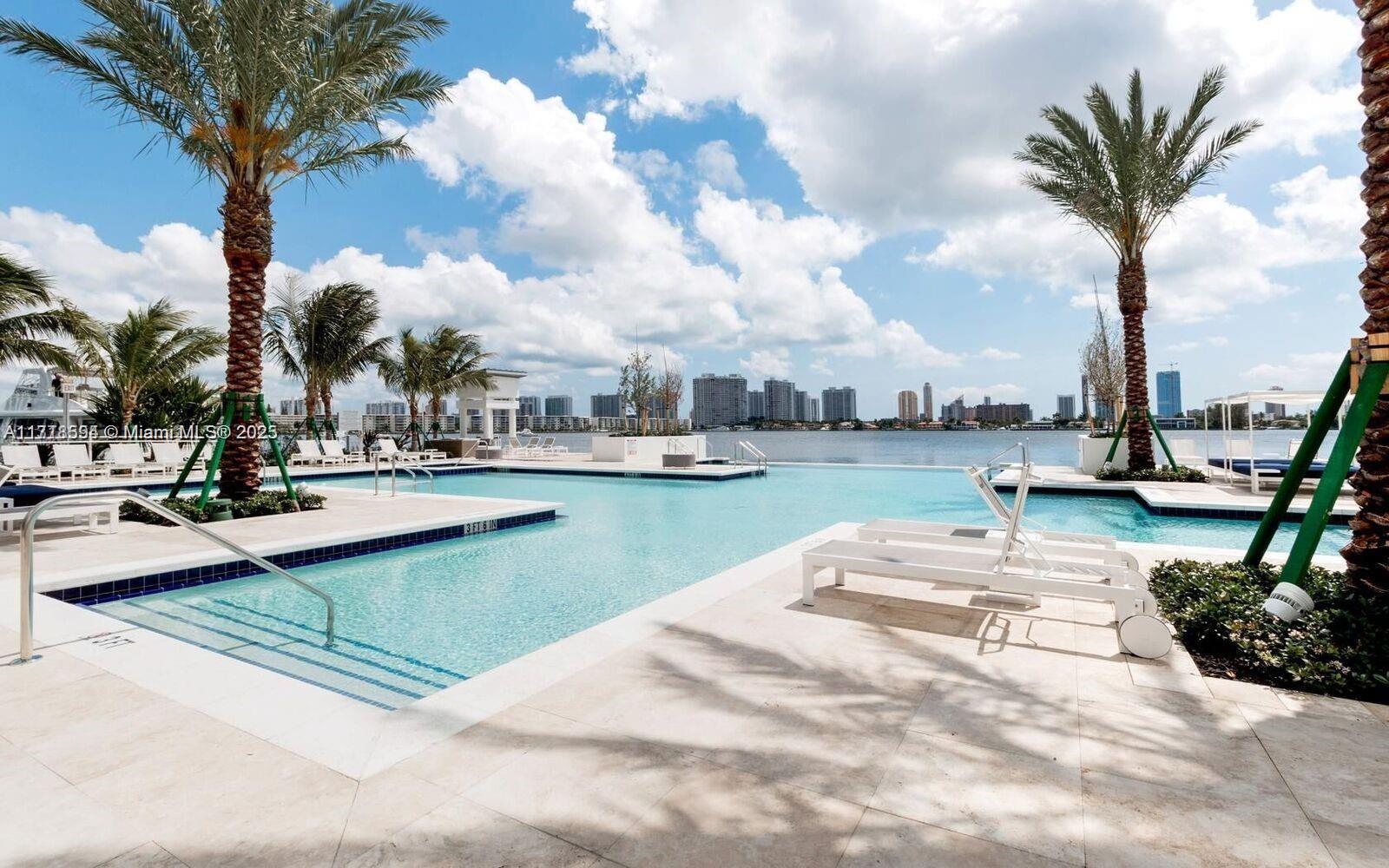 THE RESERVE MARINA PALMS - Residential