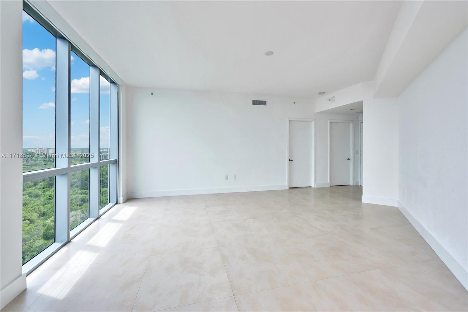 THE RESERVE MARINA PALMS - Residential