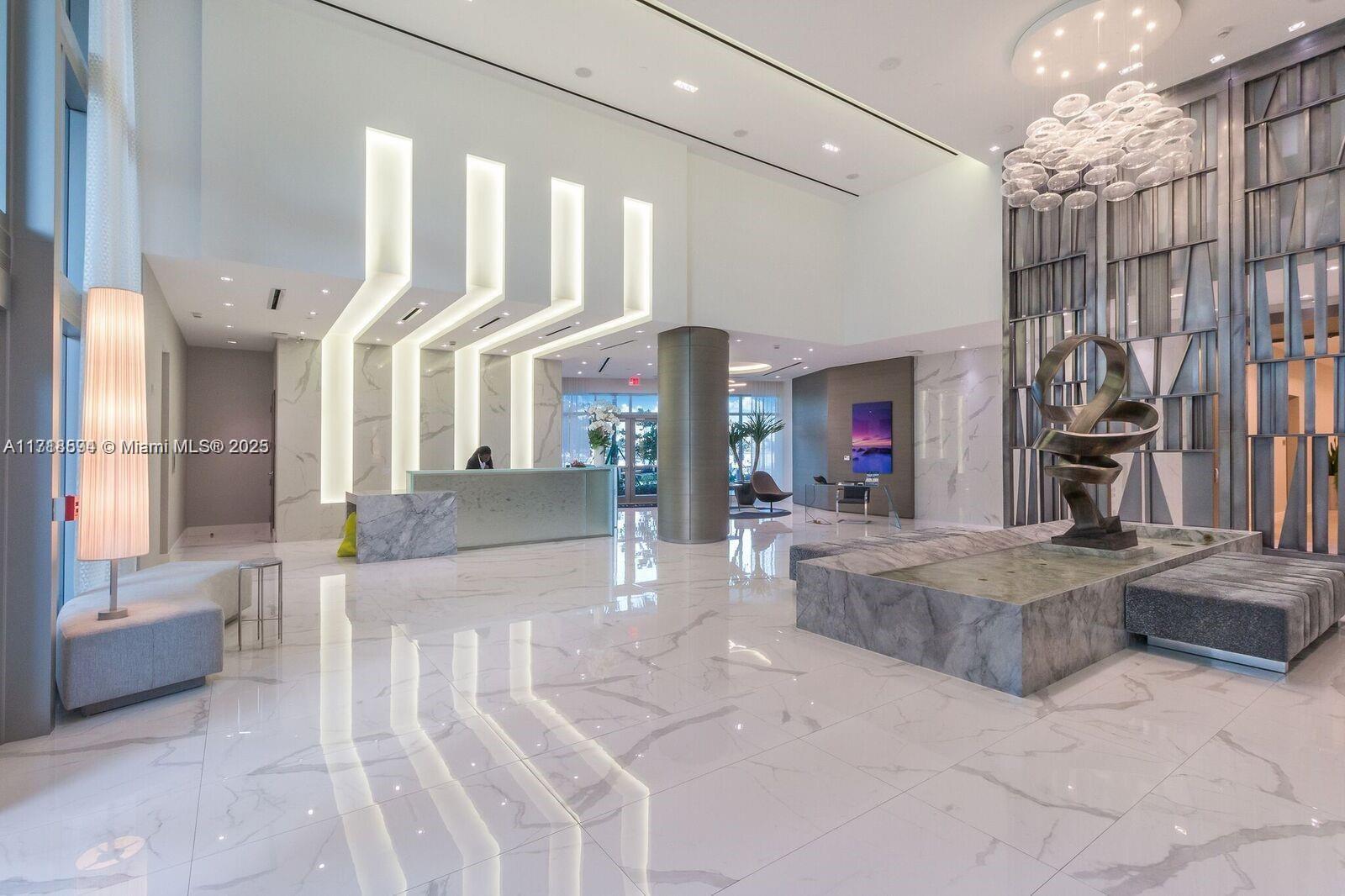 THE RESERVE MARINA PALMS - Residential