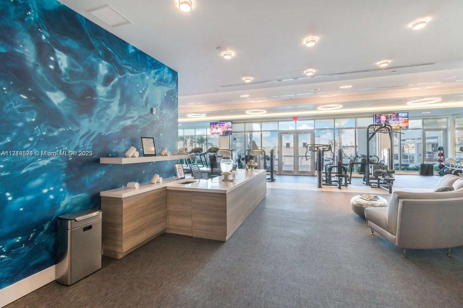 Miami, Florida 33160, United States, 2 Bedrooms Bedrooms, ,3 BathroomsBathrooms,Residential,Active,22024