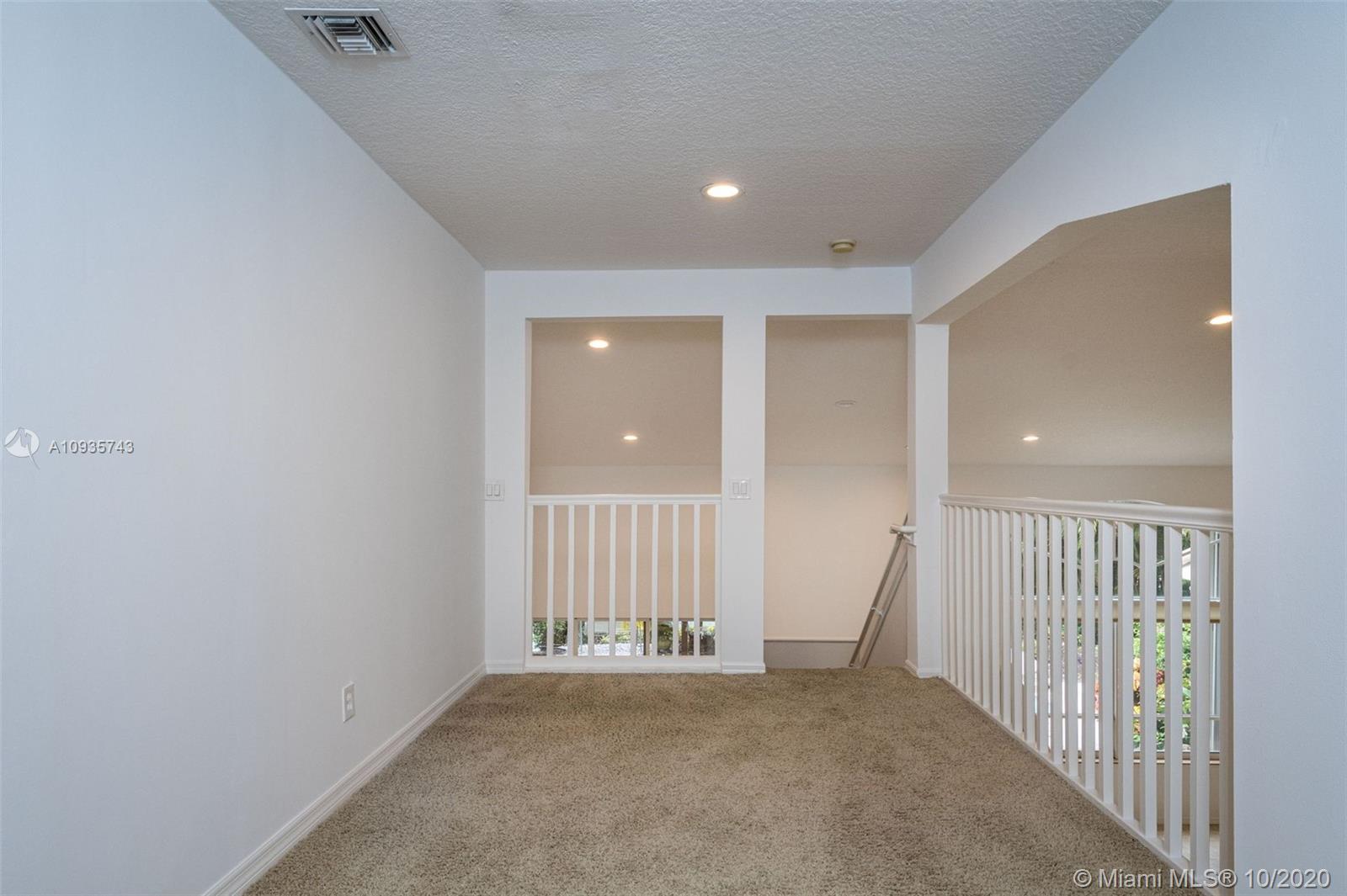 CORAL CREEK REPLAT 3 - Residential