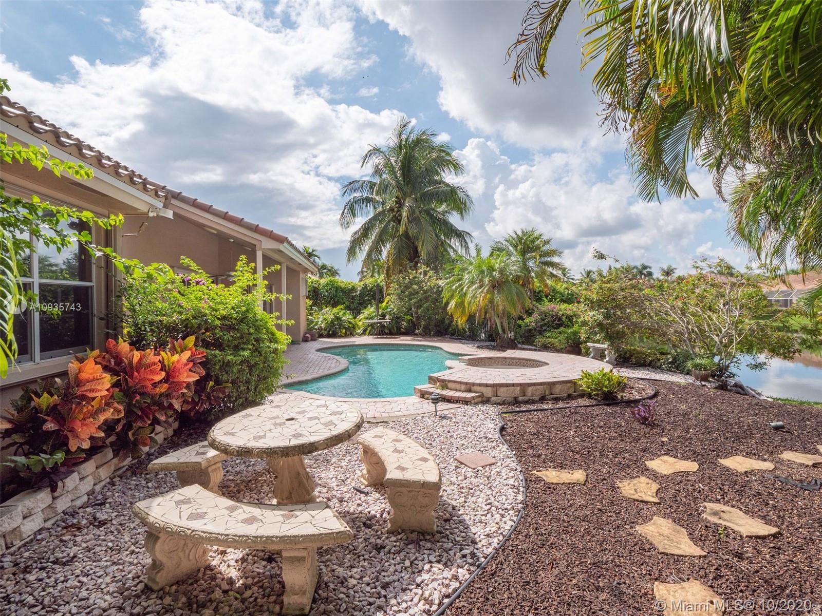 CORAL CREEK REPLAT 3 - Residential