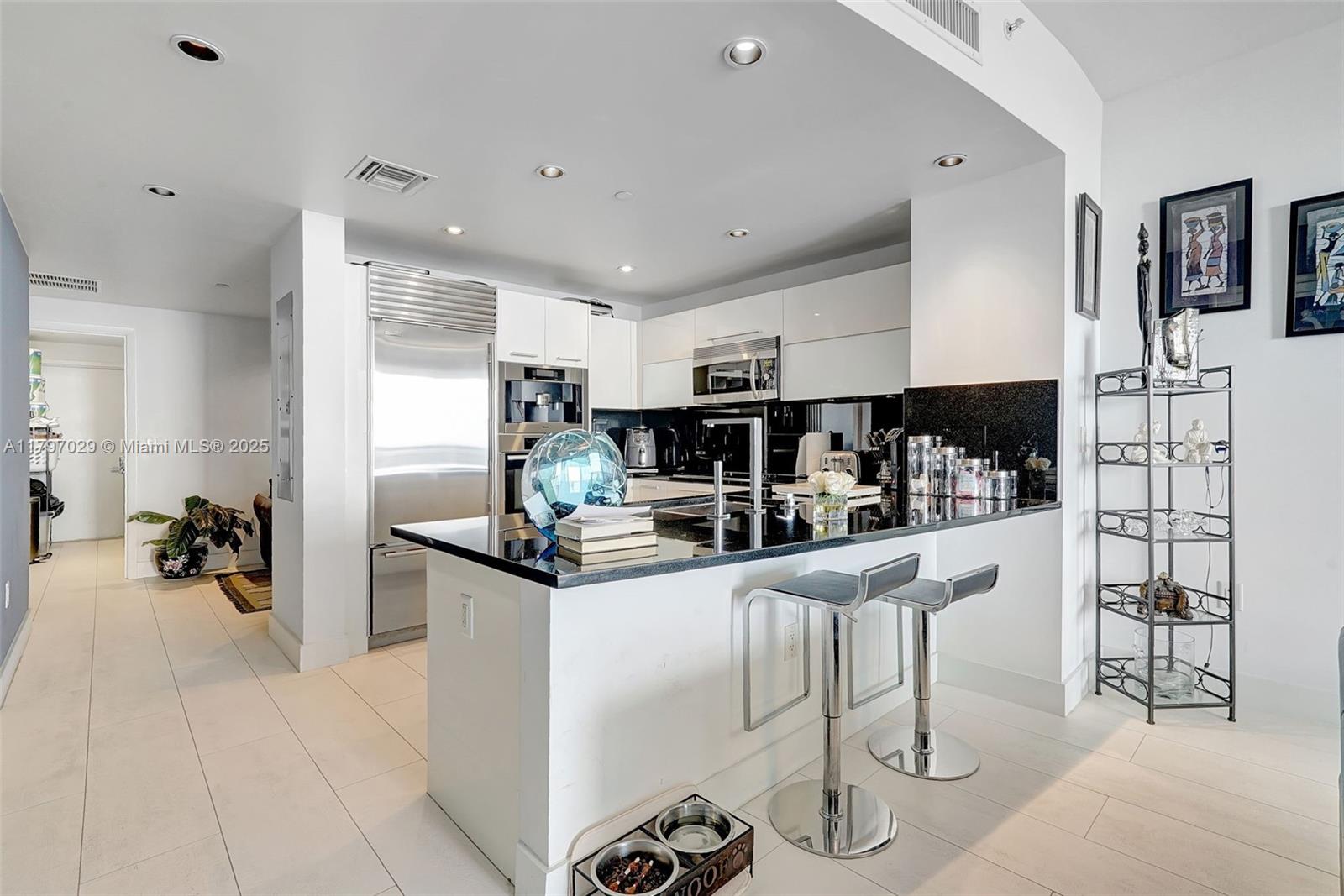 JADE OCEAN CONDO - Residential