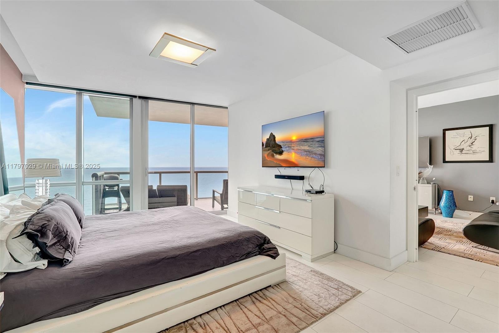 JADE OCEAN CONDO - Residential