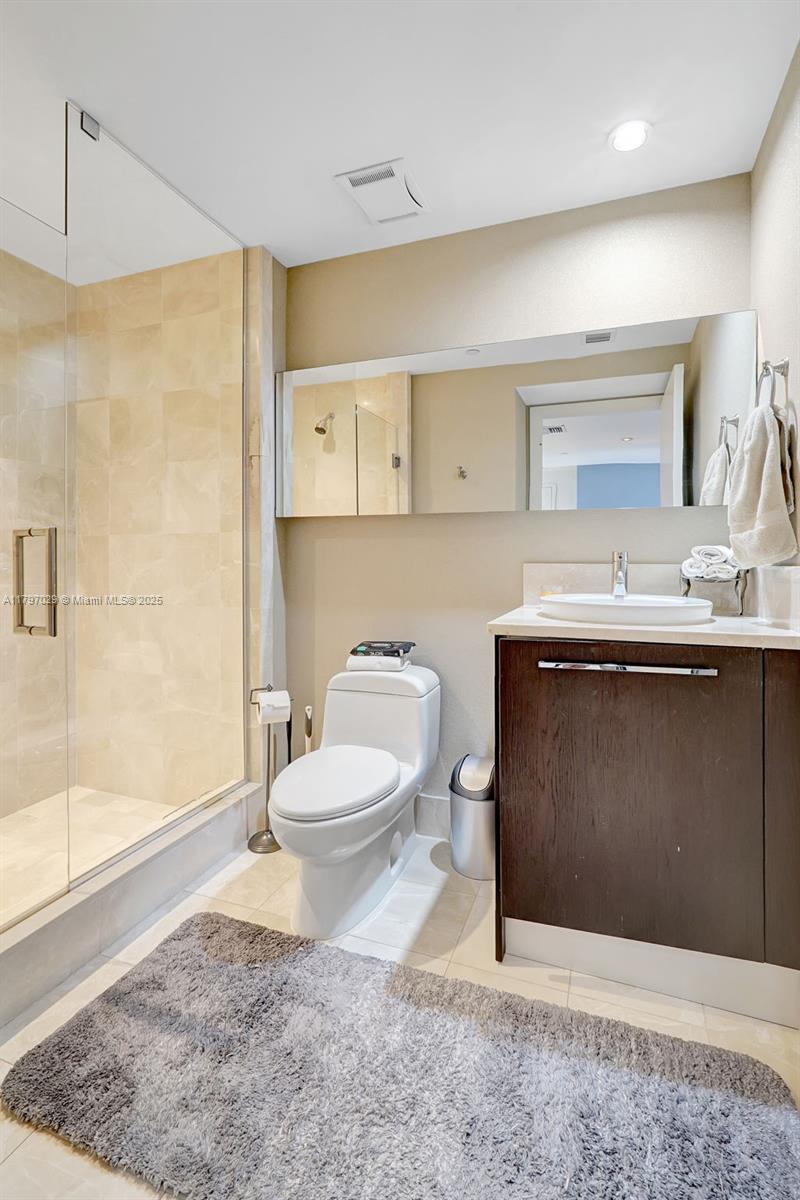 JADE OCEAN CONDO - Residential