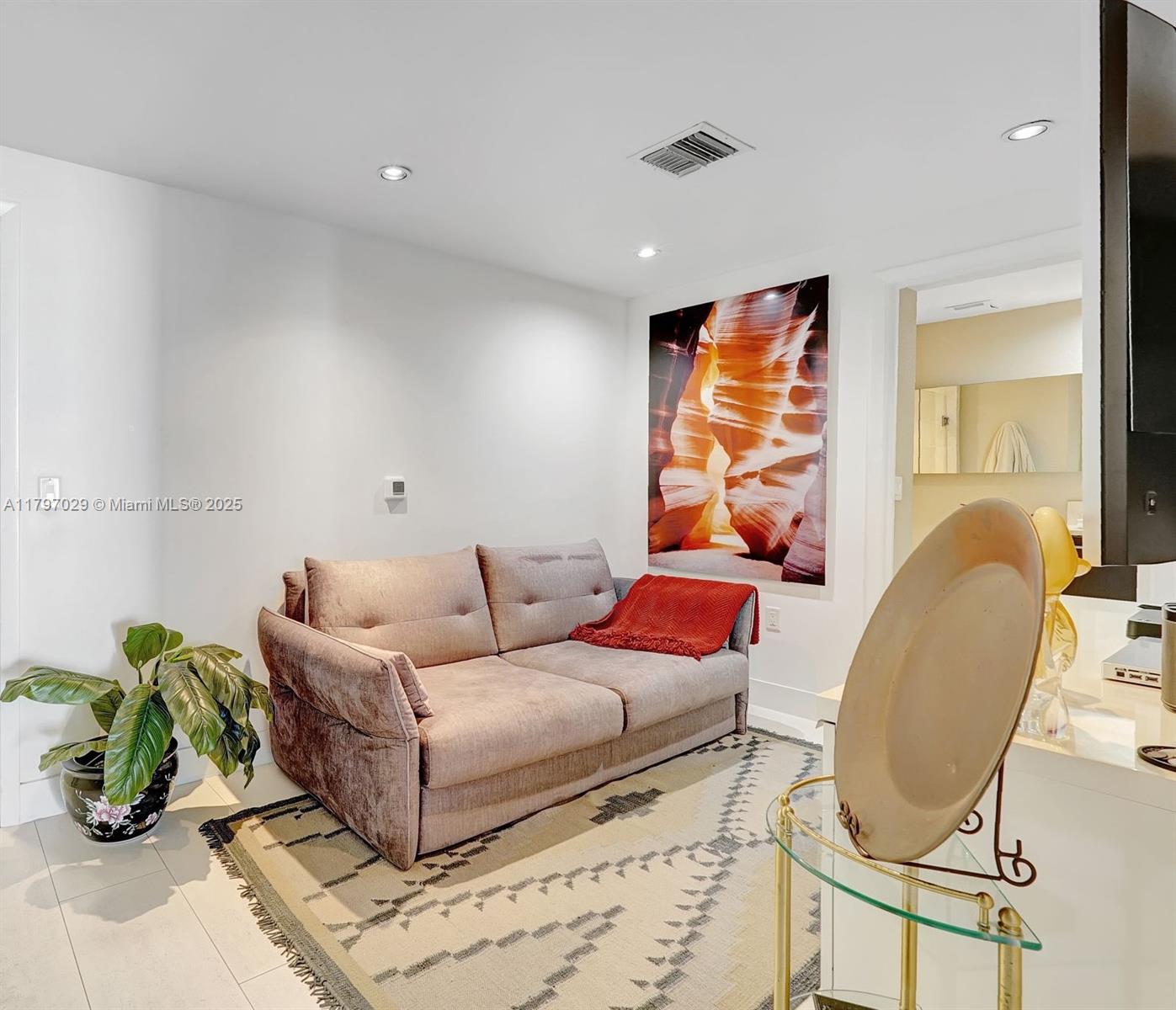 JADE OCEAN CONDO - Residential