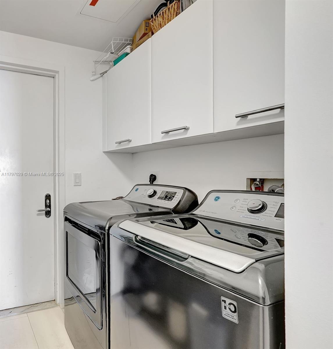 JADE OCEAN CONDO - Residential