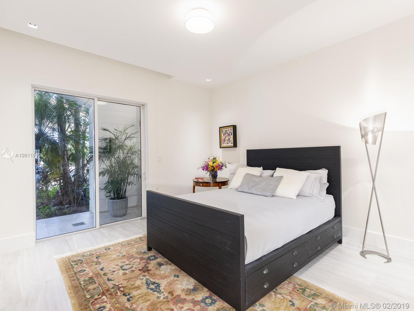 5000 BAYVIEW AT FISHER IS - Residential