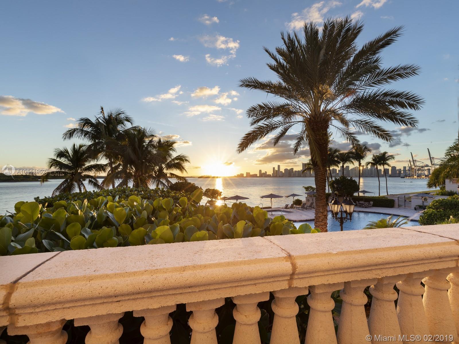 5000 BAYVIEW AT FISHER IS - Residential