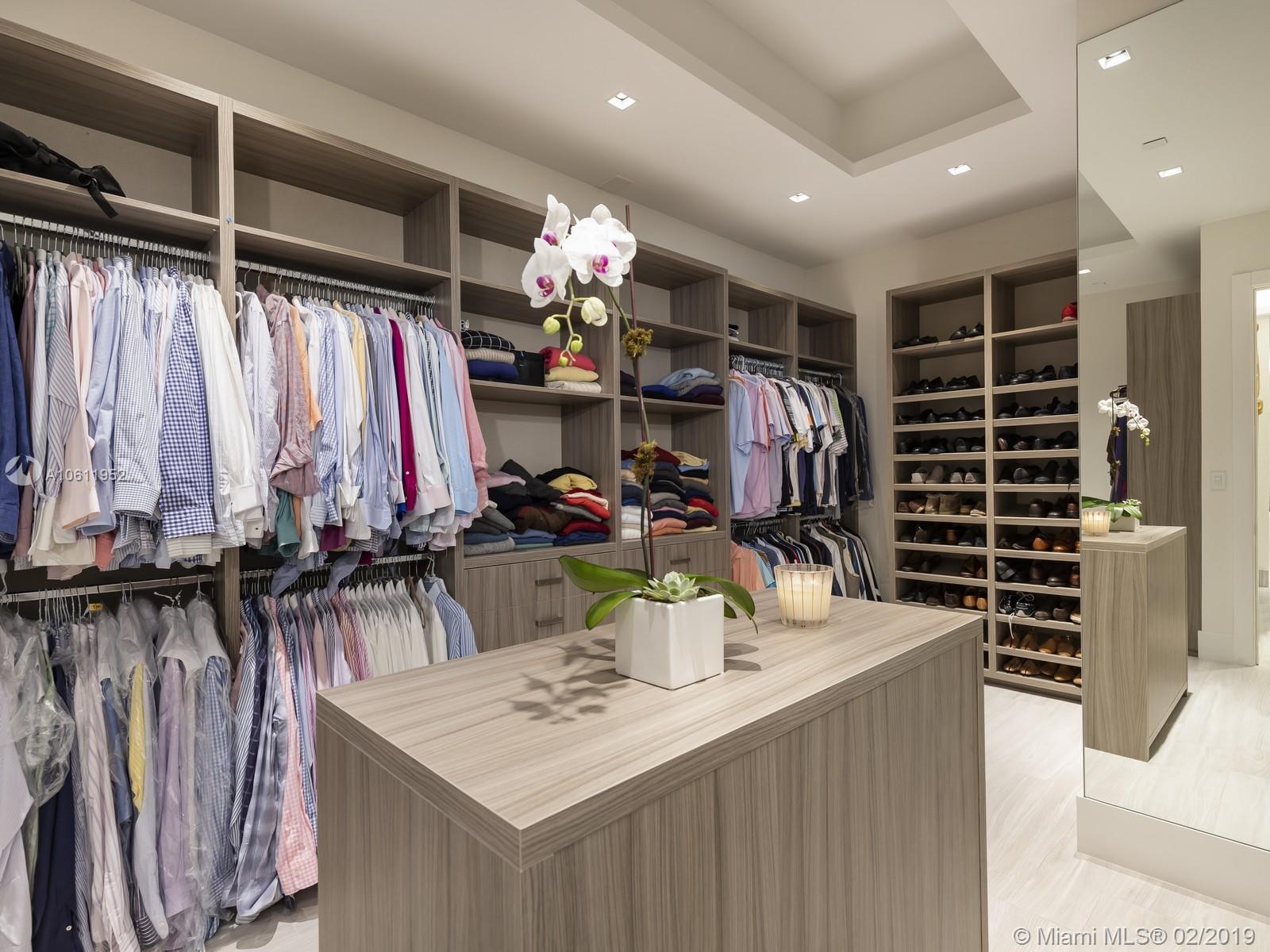 5000 BAYVIEW AT FISHER IS - Residential