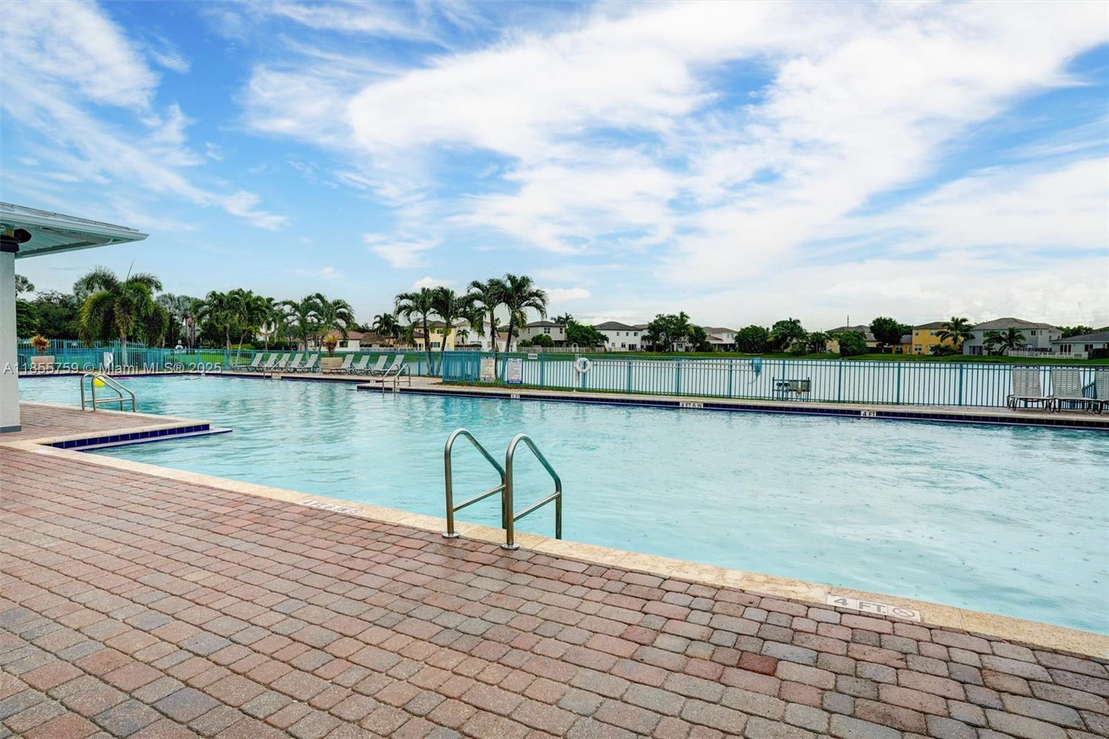 FLORIDIAN BAY ESTATES SOU - Residential