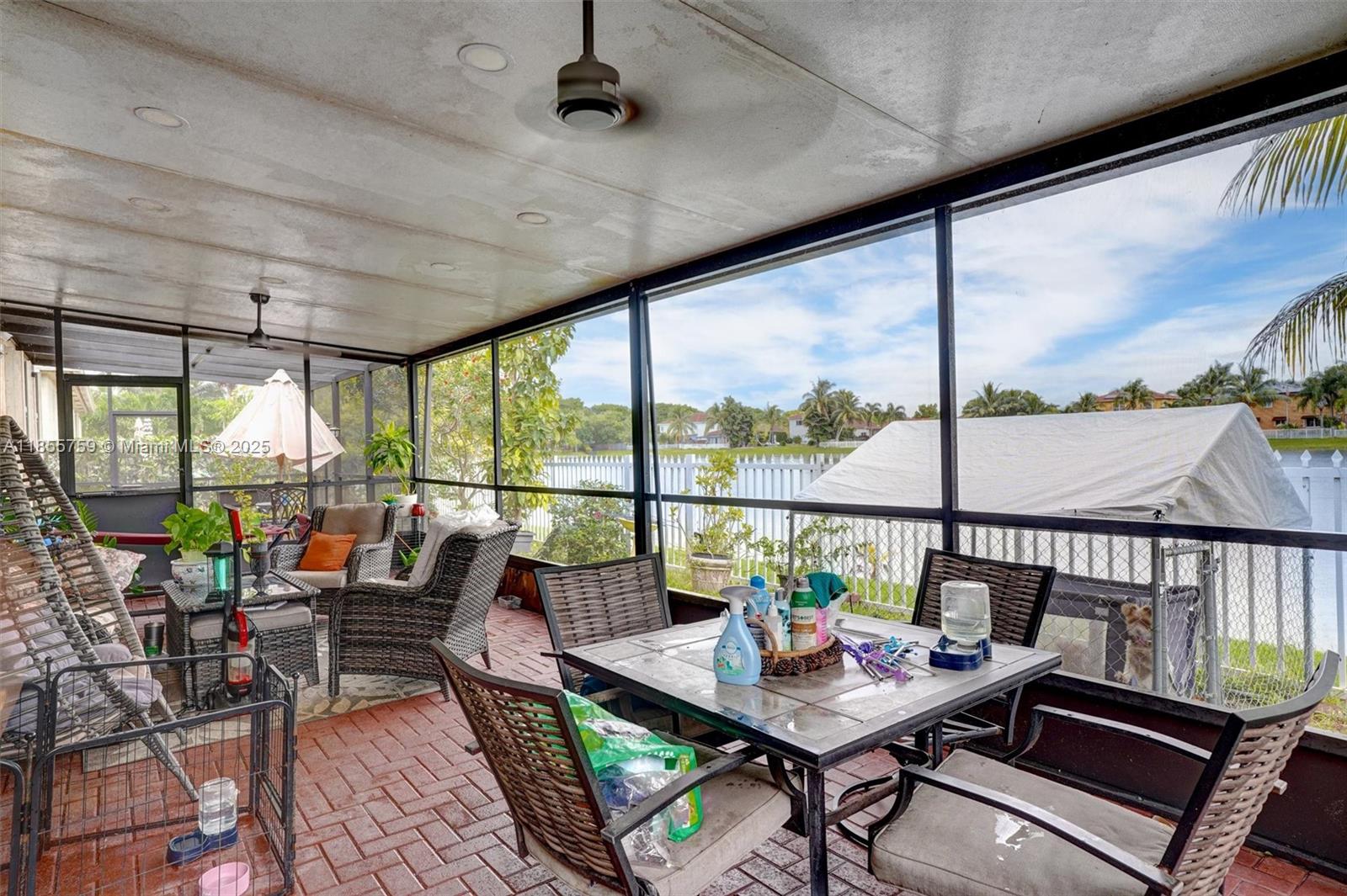 FLORIDIAN BAY ESTATES SOU - Residential