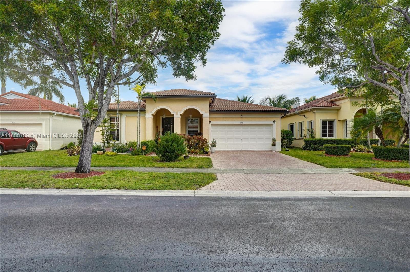 FLORIDIAN BAY ESTATES SOU - Residential