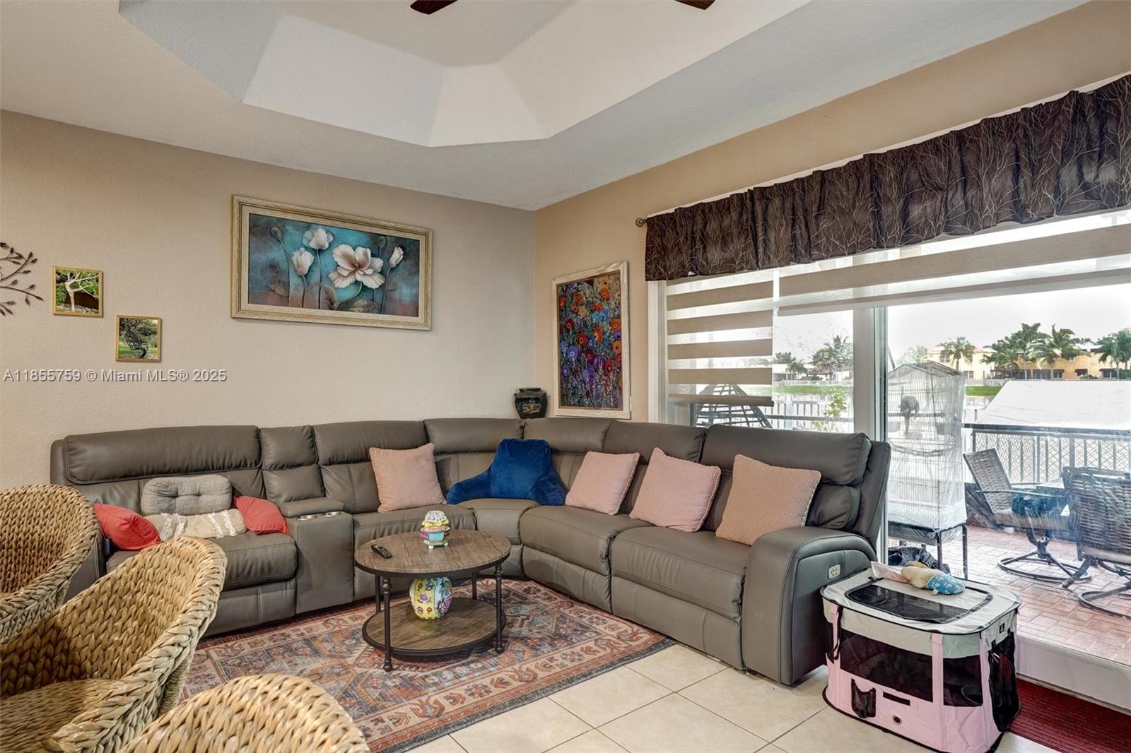 FLORIDIAN BAY ESTATES SOU - Residential