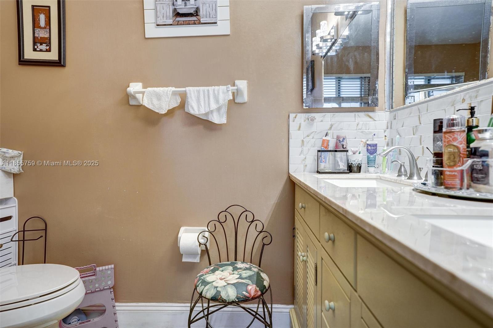 FLORIDIAN BAY ESTATES SOU - Residential