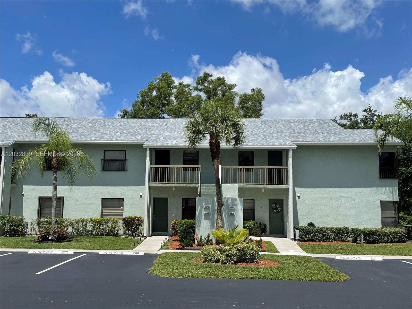 3871 N Carambola Cir N Cir