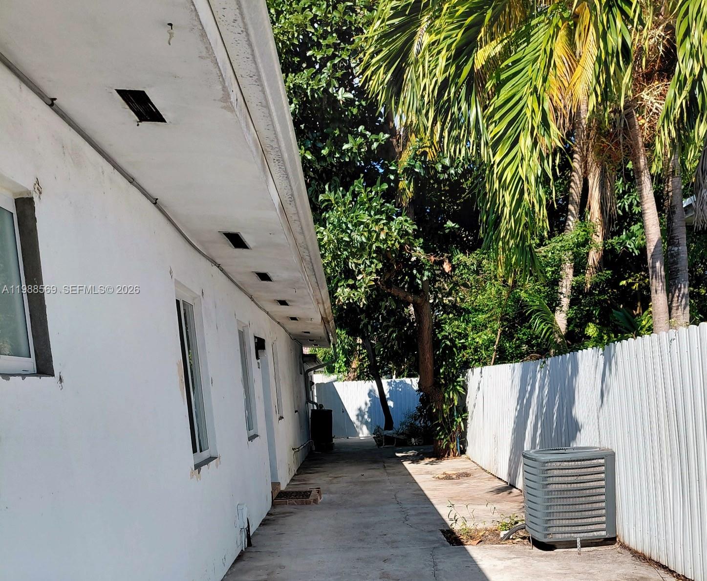 ALLEN ESTATES - Residential Lease