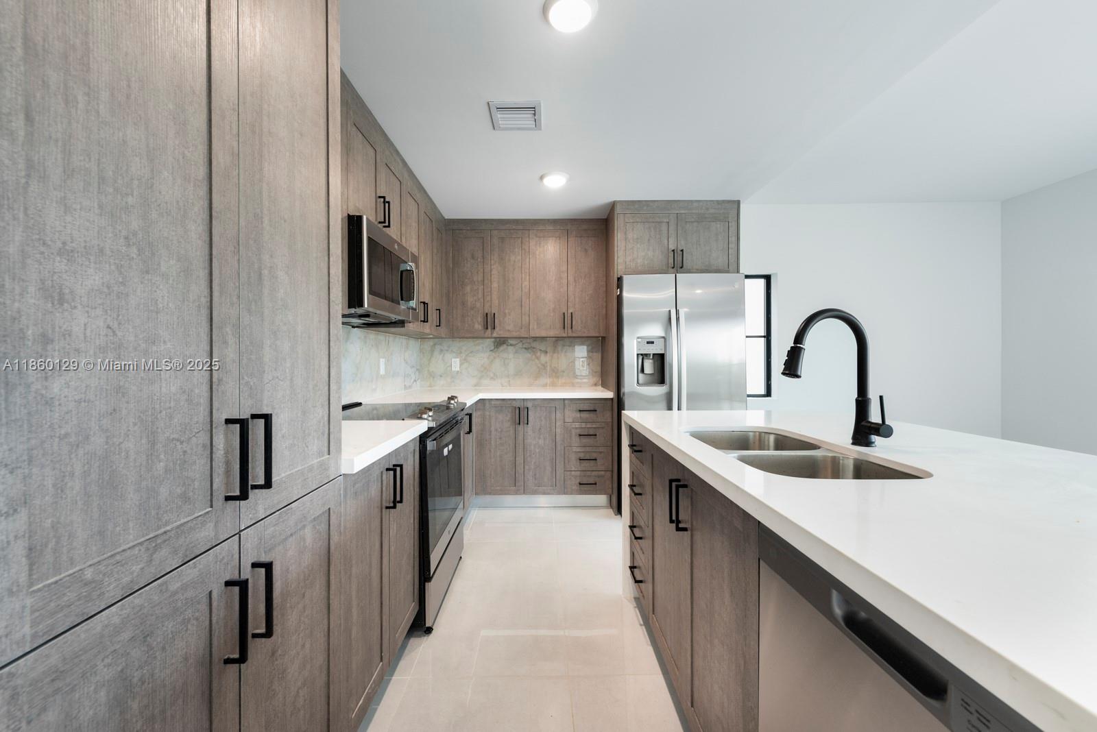 On Alba ONX Homes - Residential