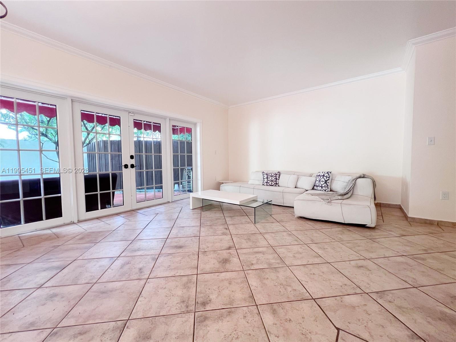 BRICKELLS FLAGLER - Residential Lease