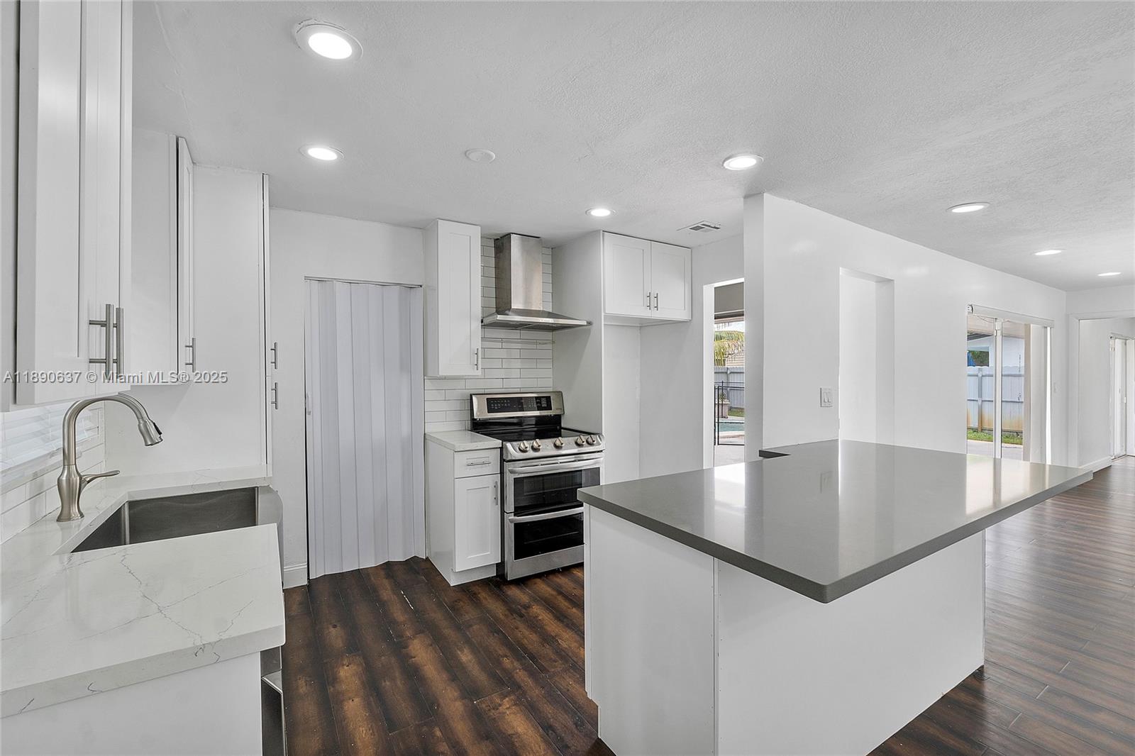 MIRAMAR SEC 13 - Residential