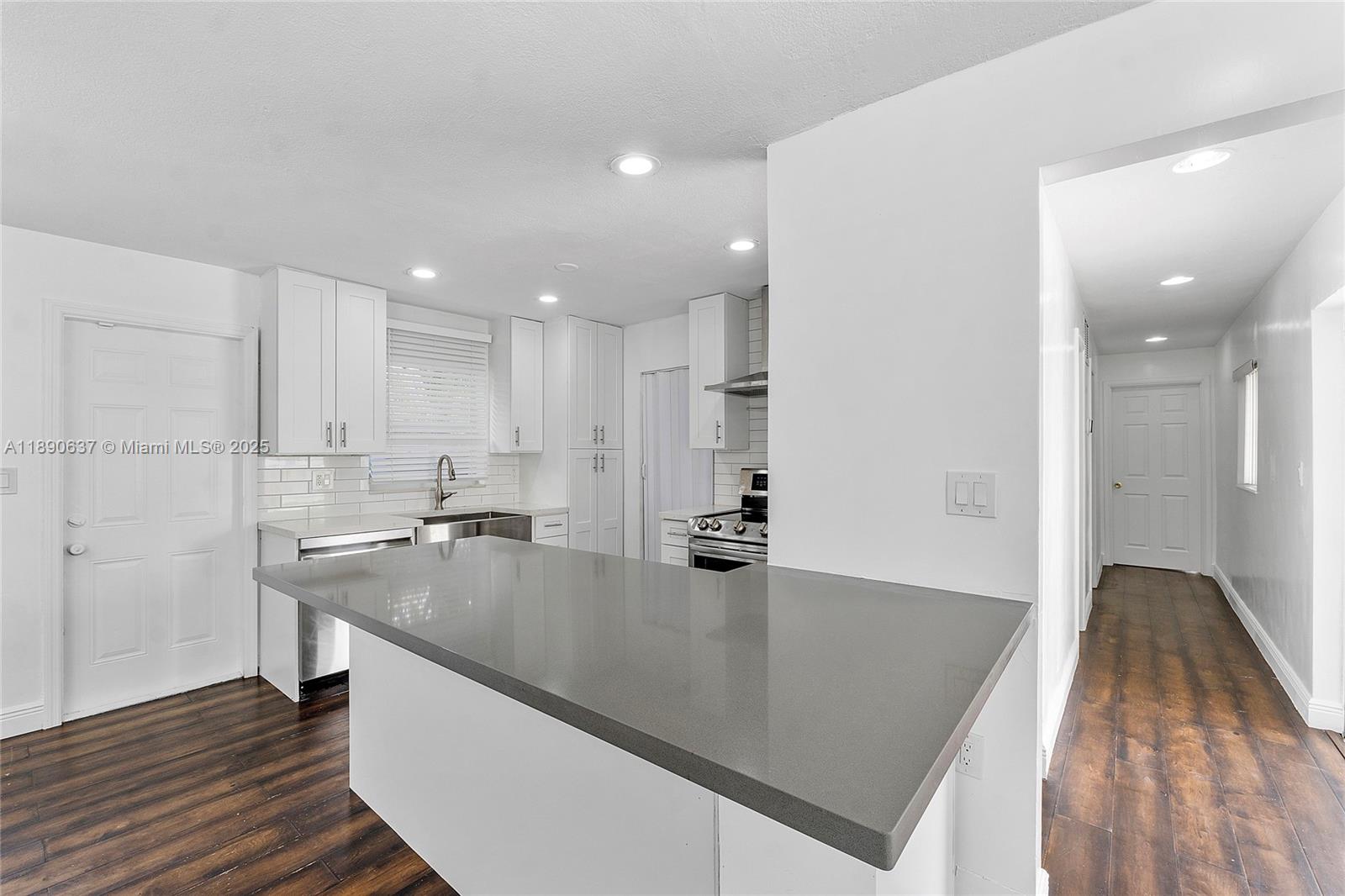 MIRAMAR SEC 13 - Residential