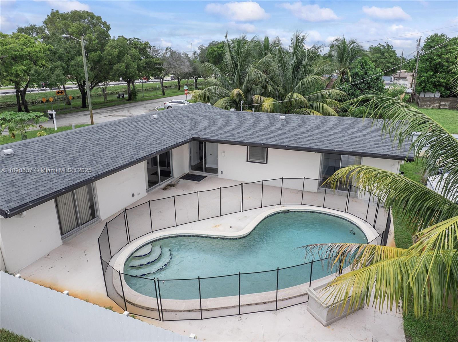MIRAMAR SEC 13 - Residential