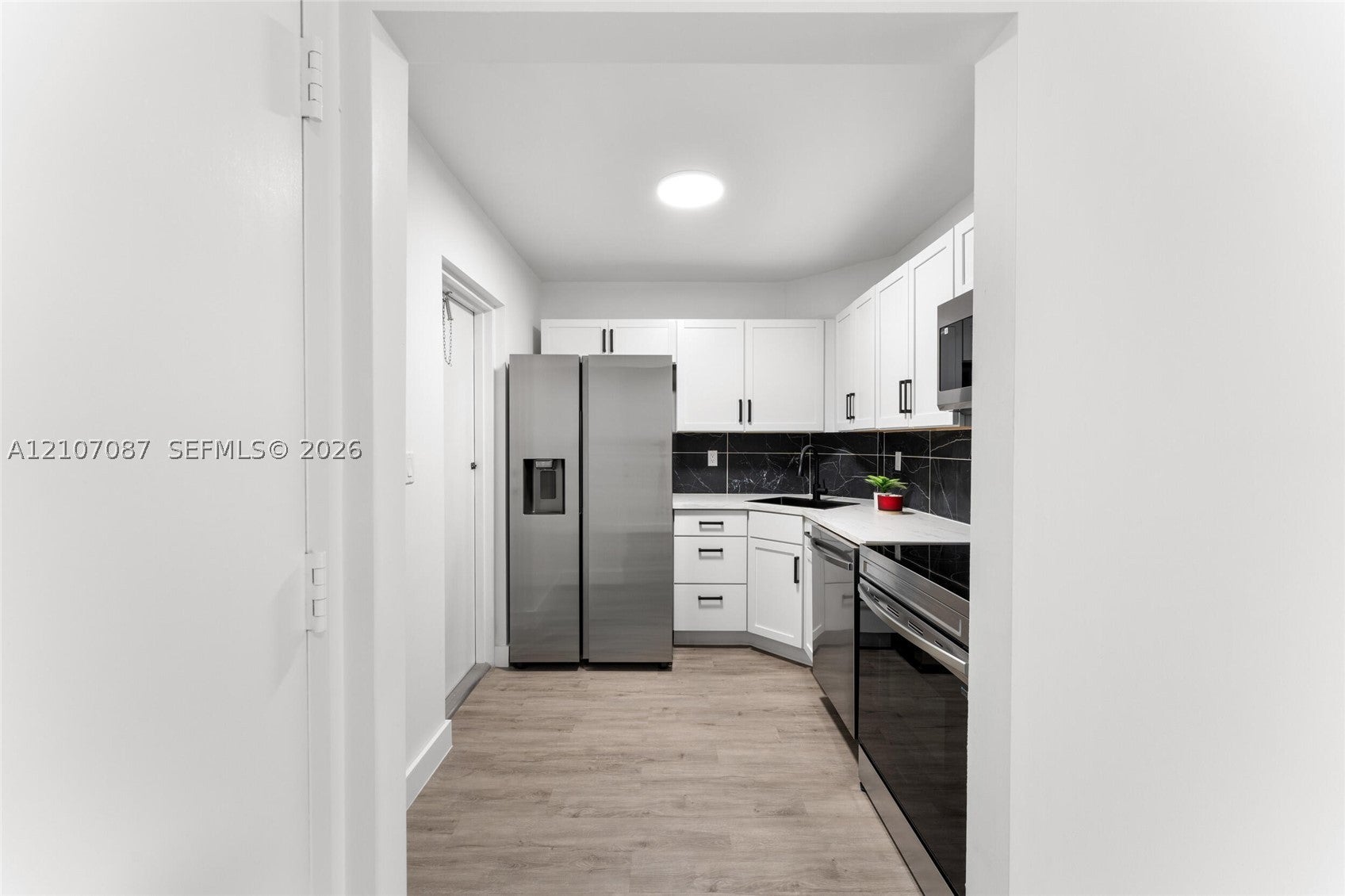 3105 Oakland Shores Dr J110
