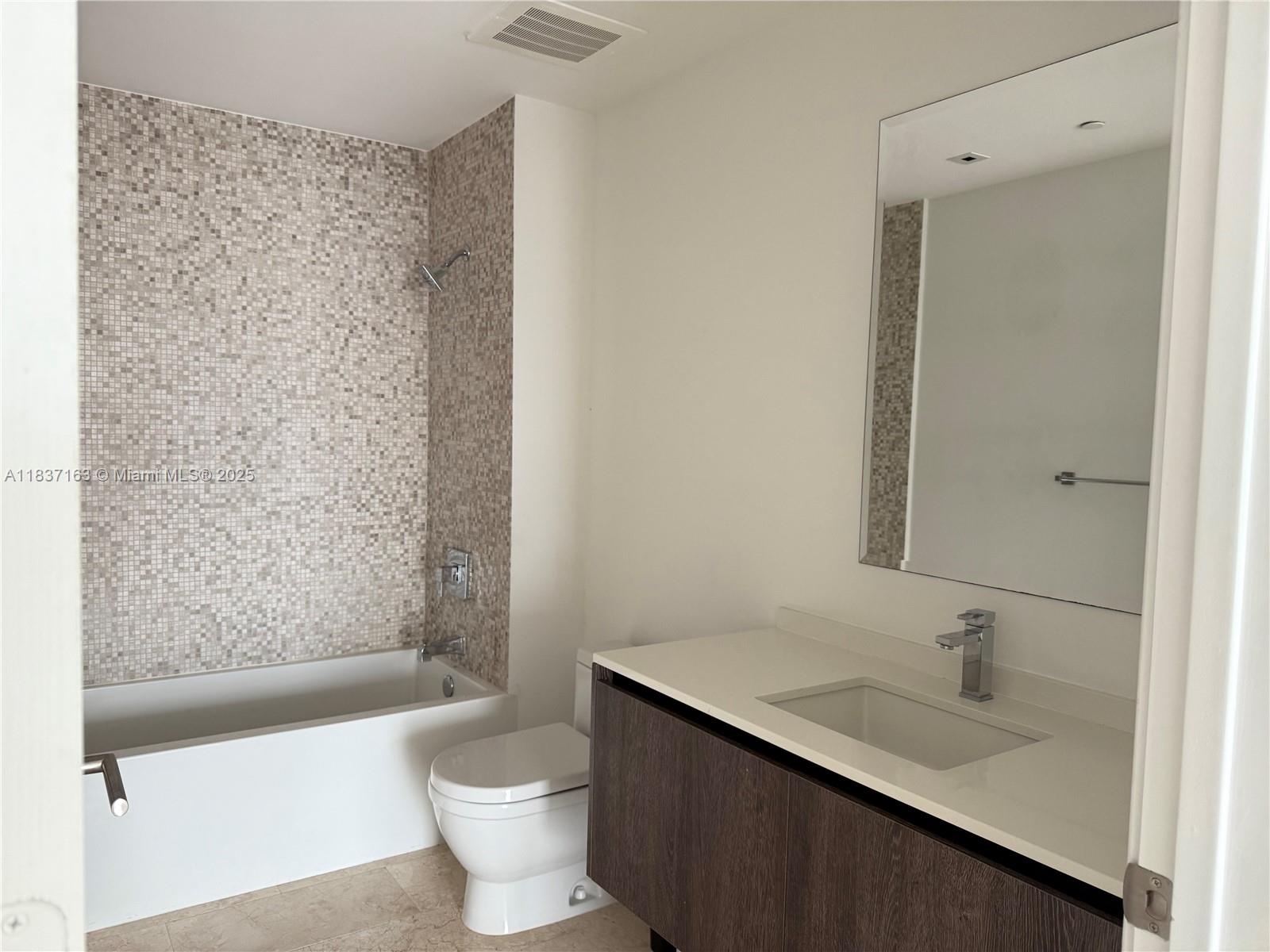 REACH CONDO - Residential Lease