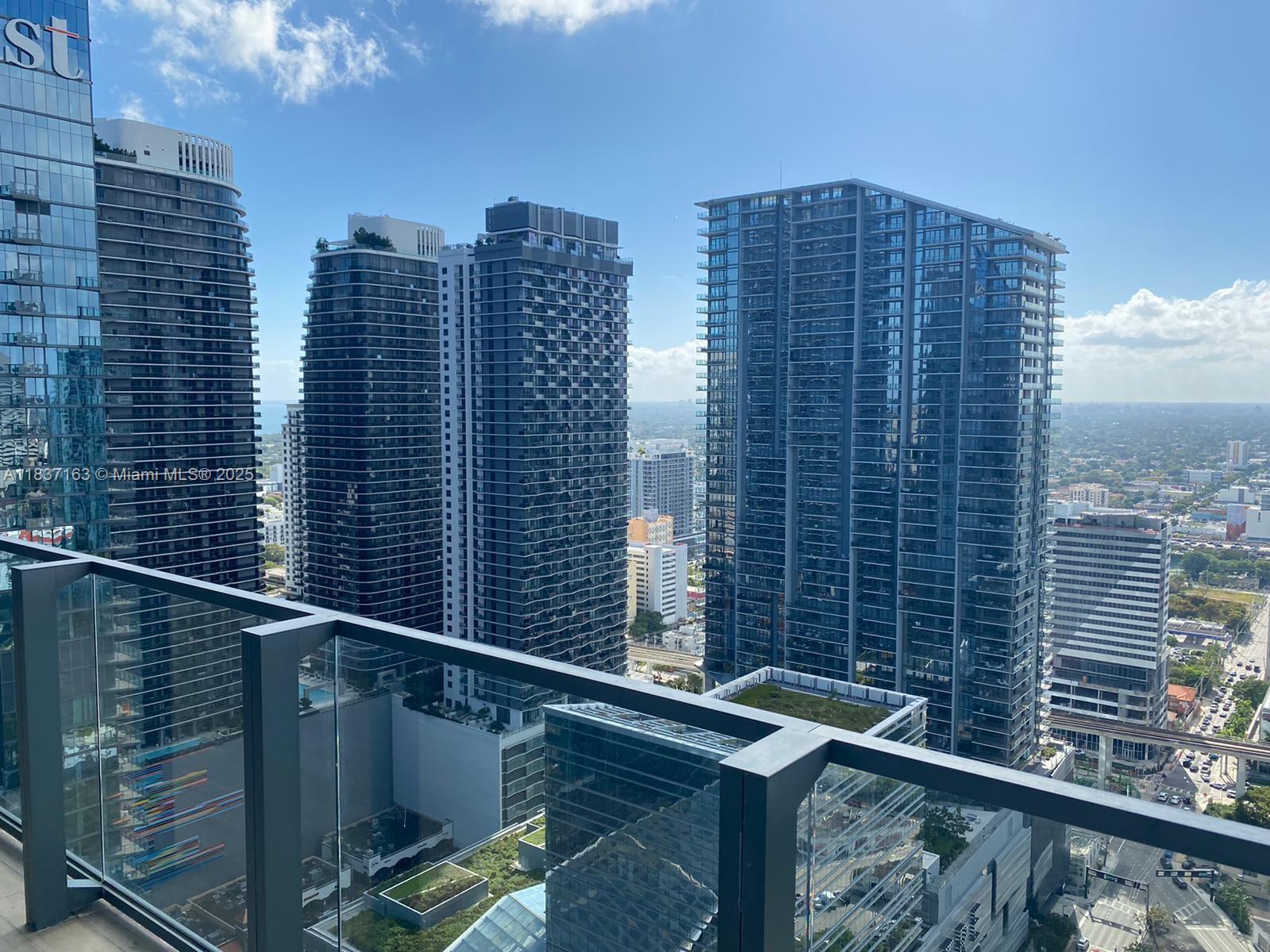 Enjoy living in the heart of Brickell!! Spectacular brand new unit with city views at Reach City Centre, 3BD/3.5BA + Den with marble floors, Italian kitchen with top of the line appliances and split floor plan with floor to ceiling windows, balcony to enjoy the sunsets and 2 parking spaces assigned. State of the art Amenities: Pool, Gym, Spa, Children's Playground, BBQ Area, Concierge, 24/7 Valet and more.