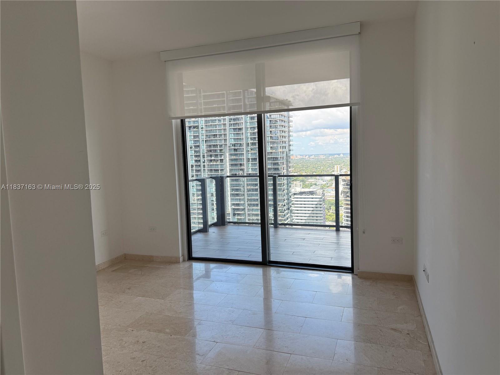 REACH CONDO - Residential Lease