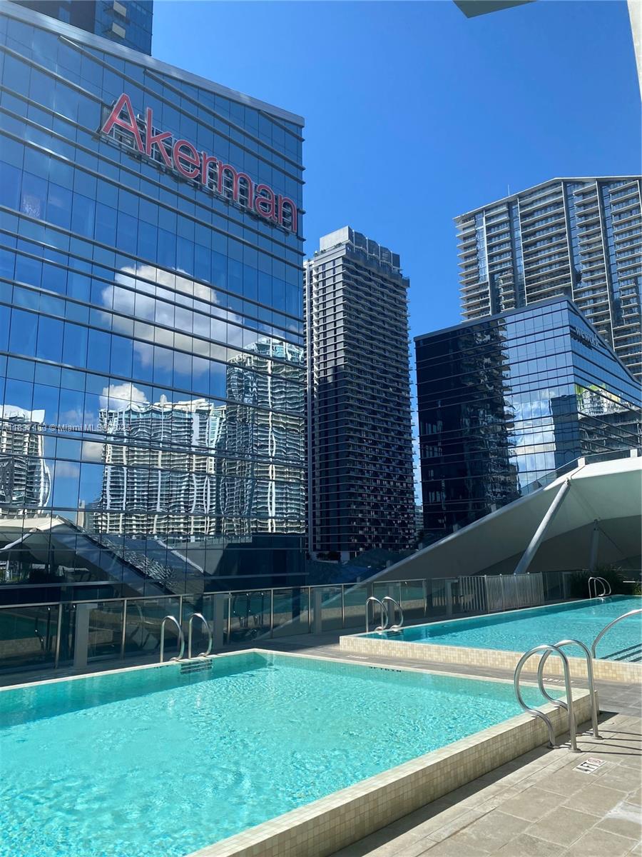 REACH CONDO - Residential Lease