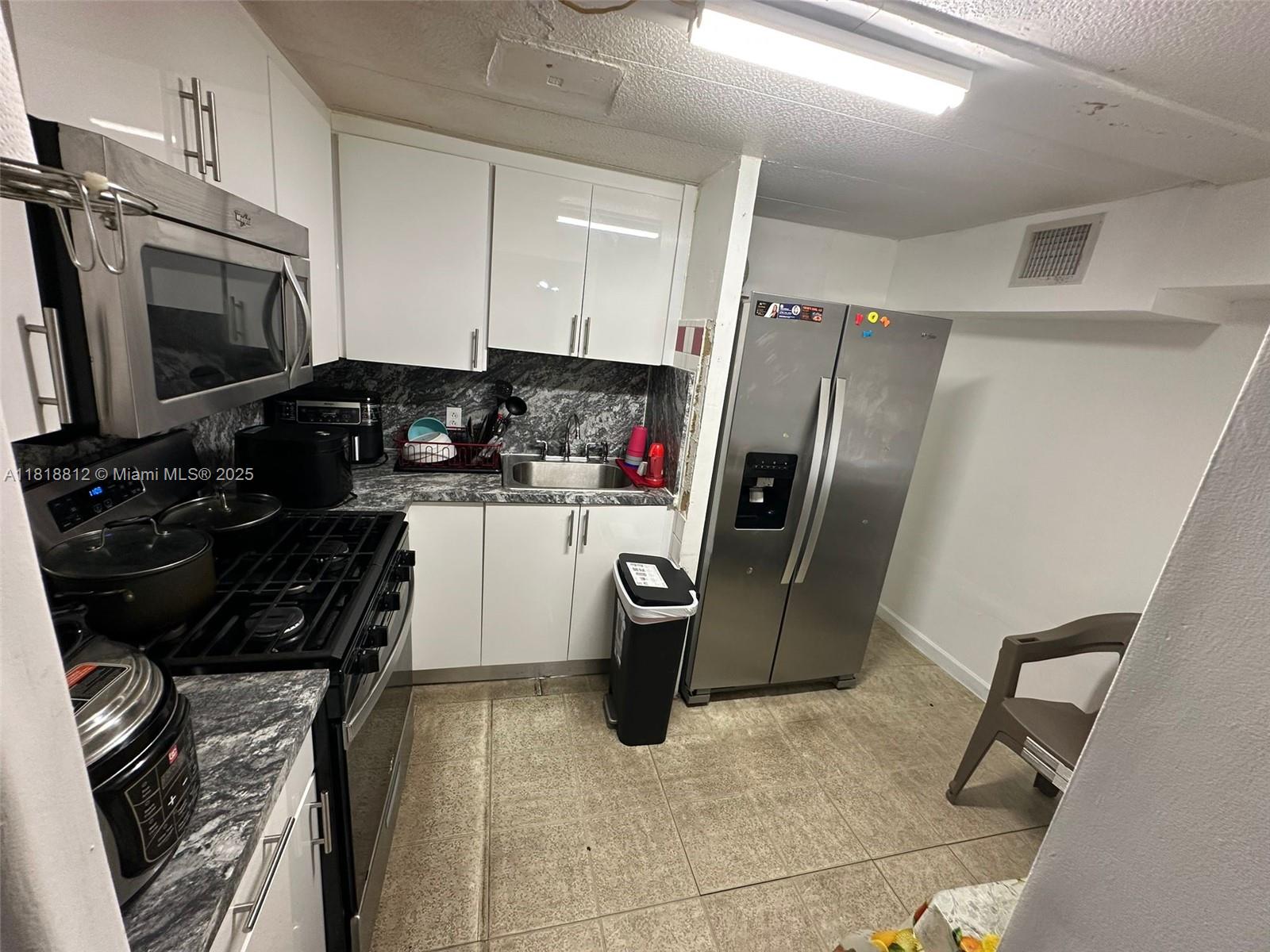 University Lakes - Residential