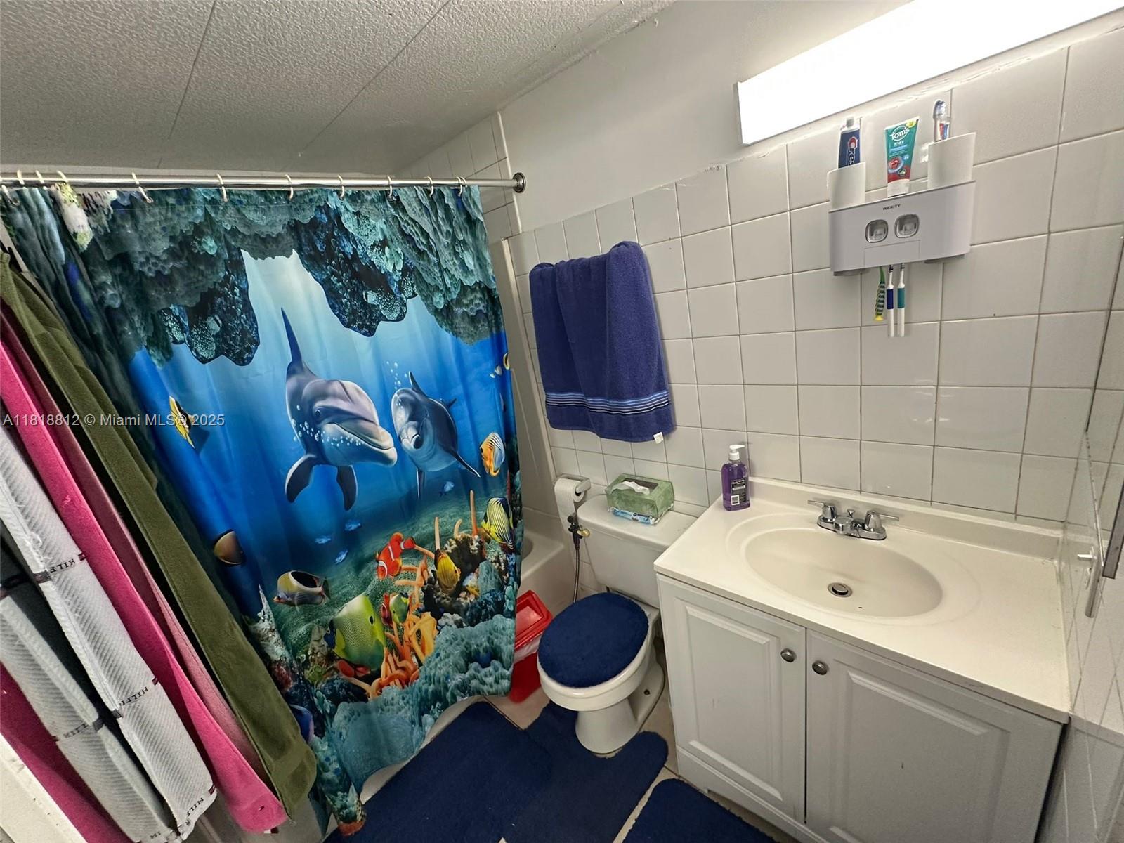 University Lakes - Residential