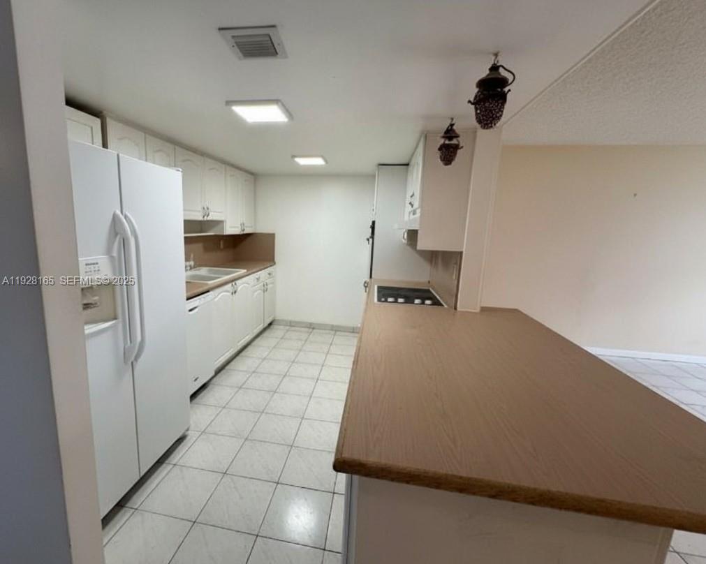 DESOTO PARK NORTH CONDO - Residential Lease
