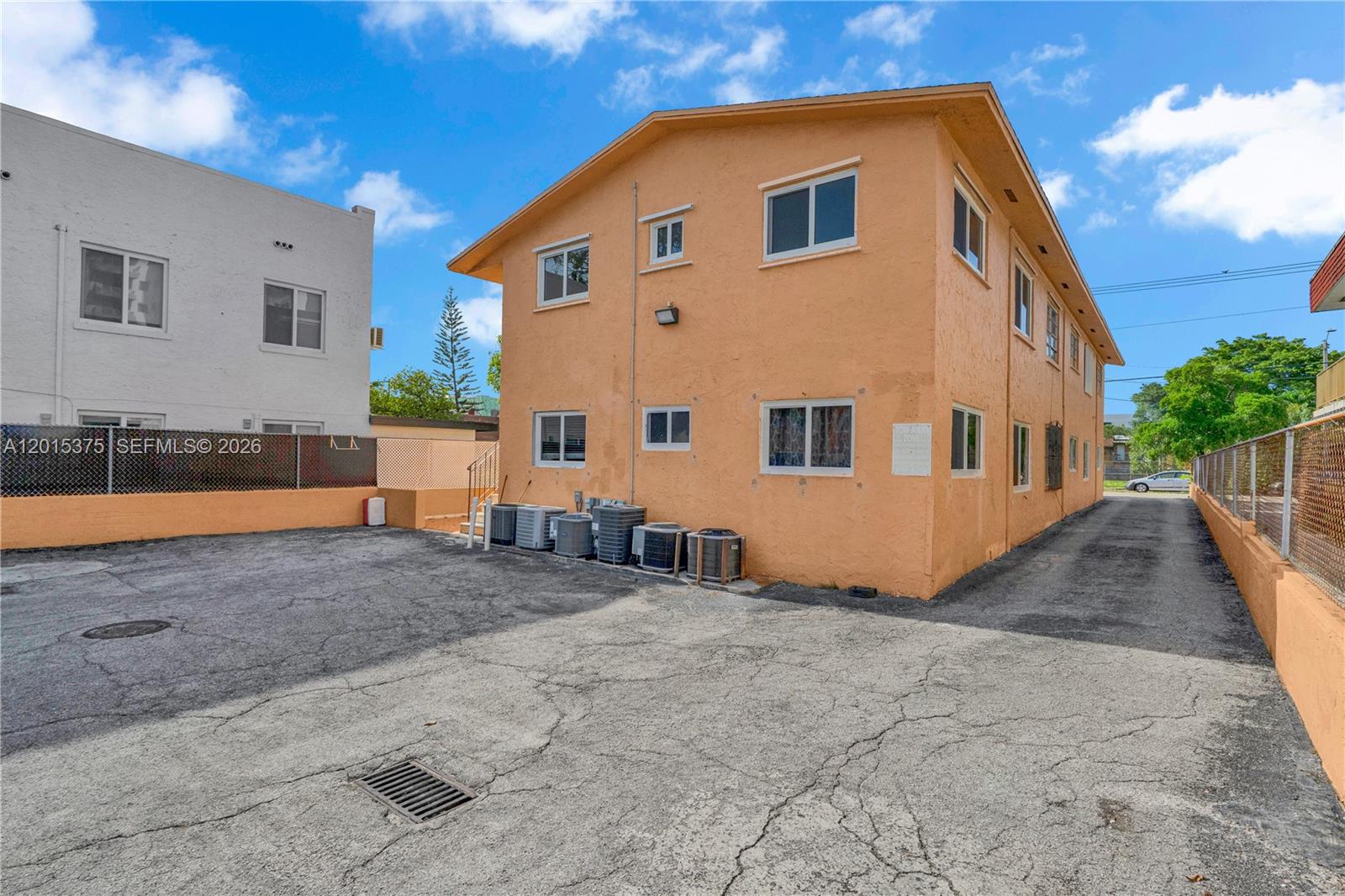 WINDSOR ESTATES CONDO NO - Residential Lease