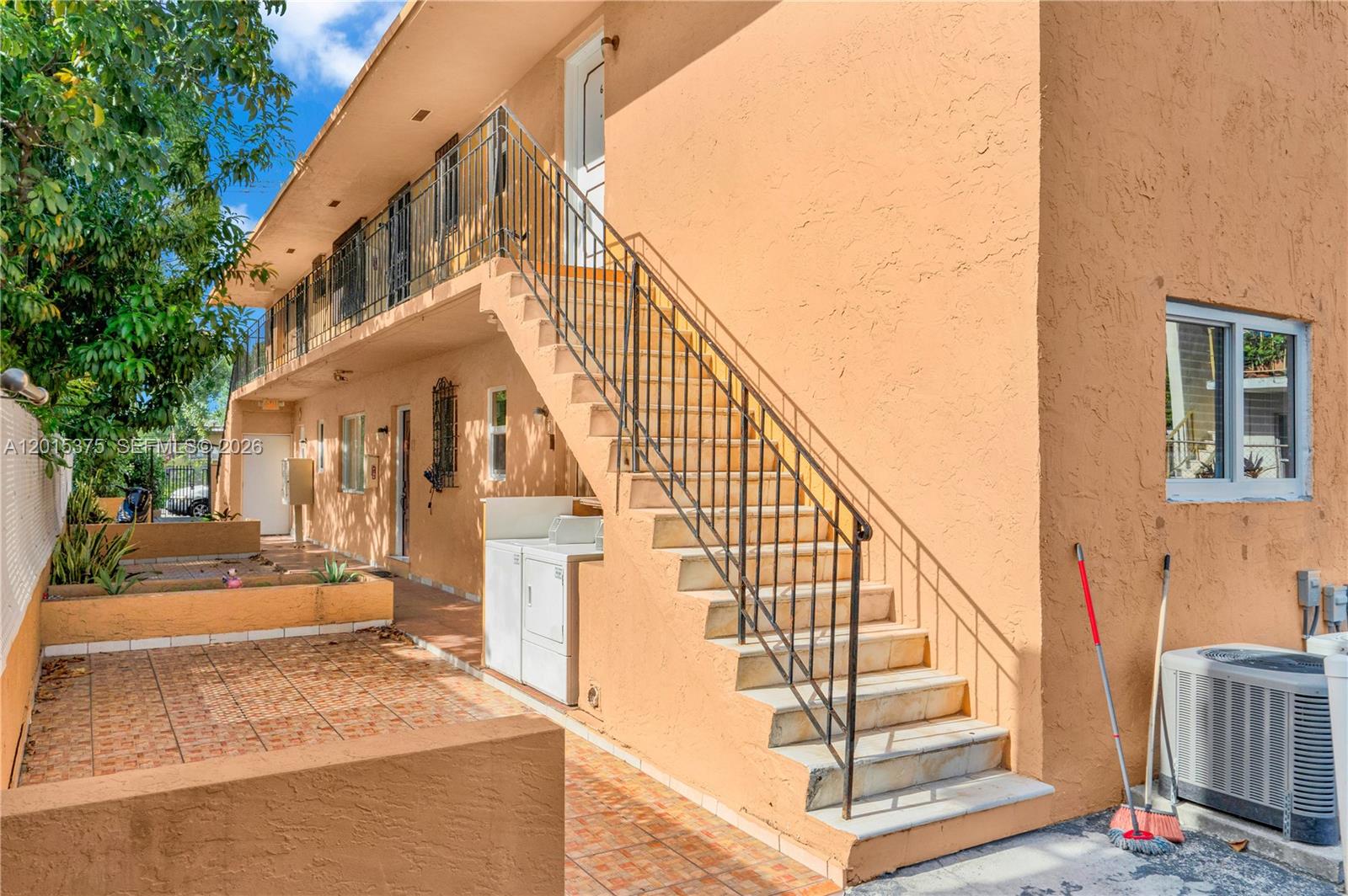WINDSOR ESTATES CONDO NO - Residential Lease