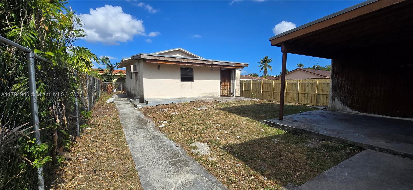 971 SW 88th Ave