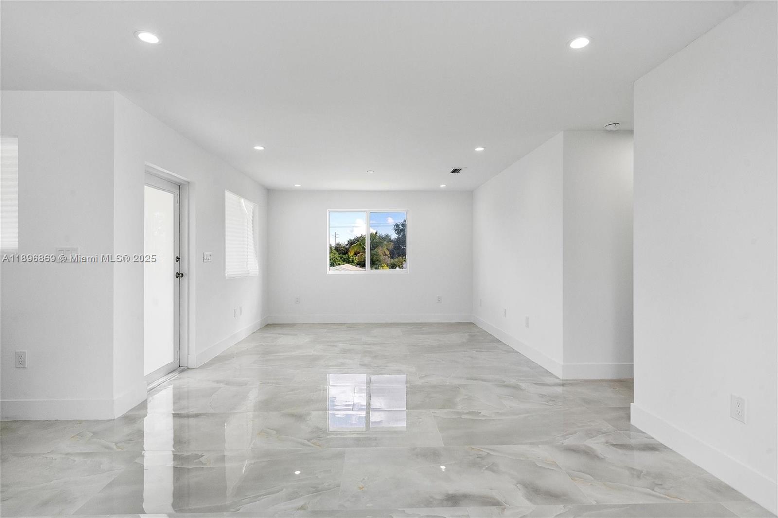 HIALEAH HEIGHTS - Residential Lease