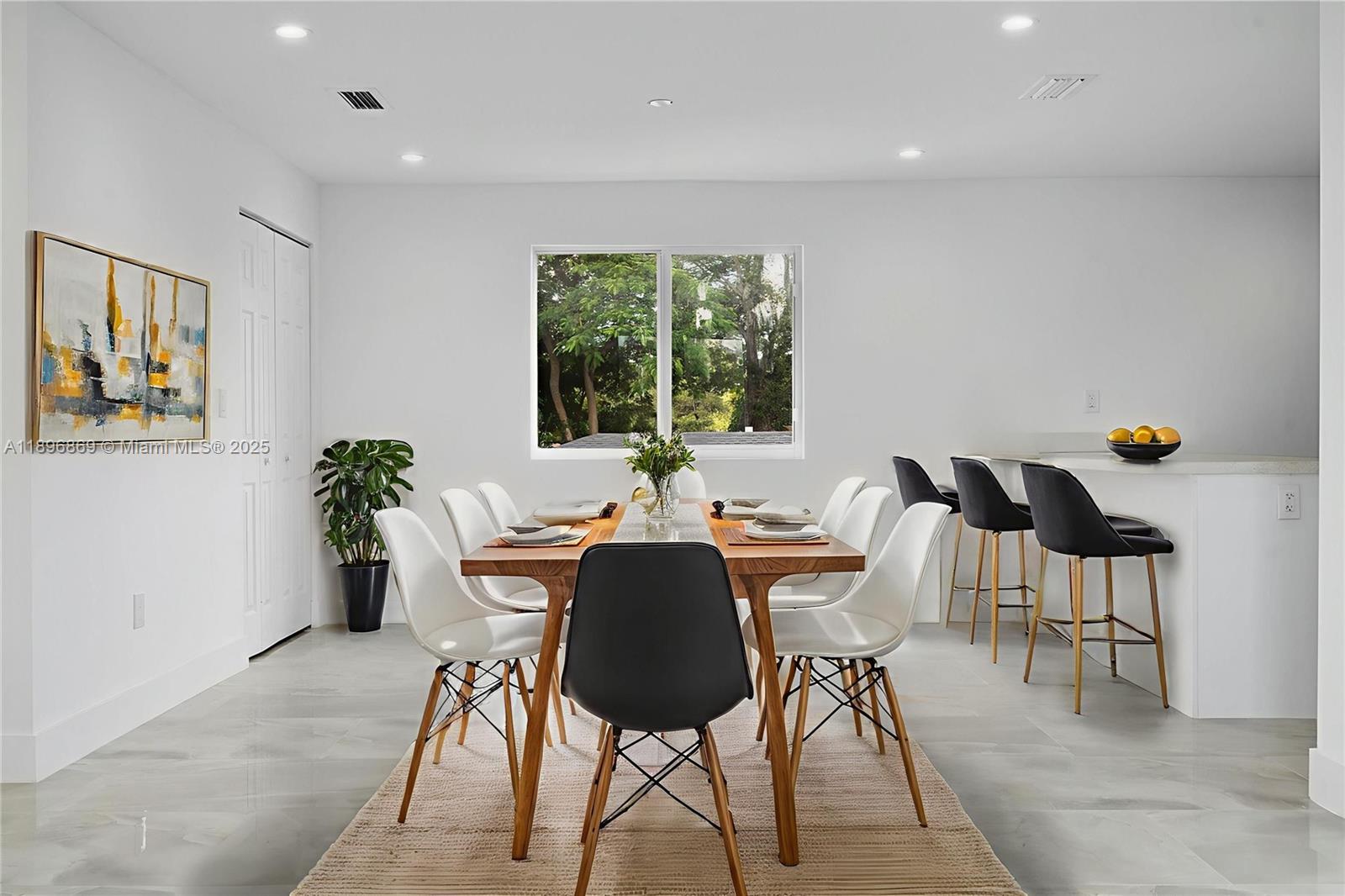HIALEAH HEIGHTS - Residential Lease