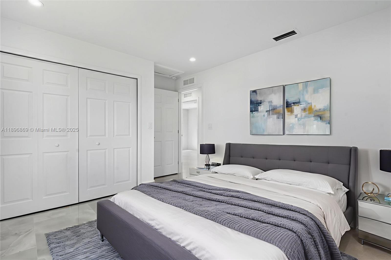HIALEAH HEIGHTS - Residential Lease