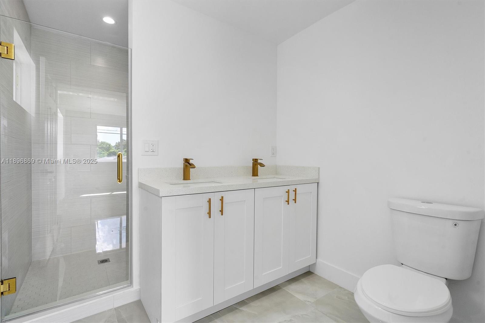 HIALEAH HEIGHTS - Residential Lease