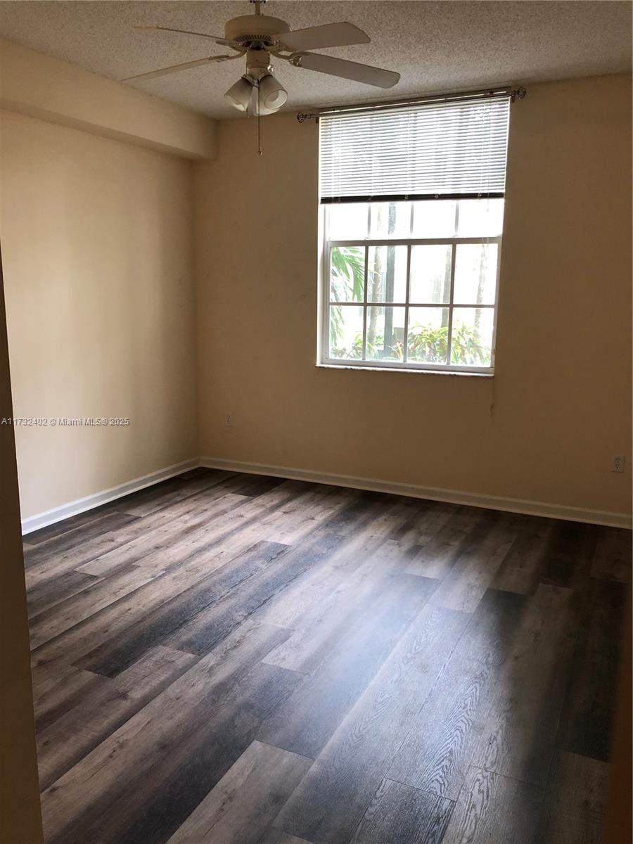 REGENT PARK - Residential